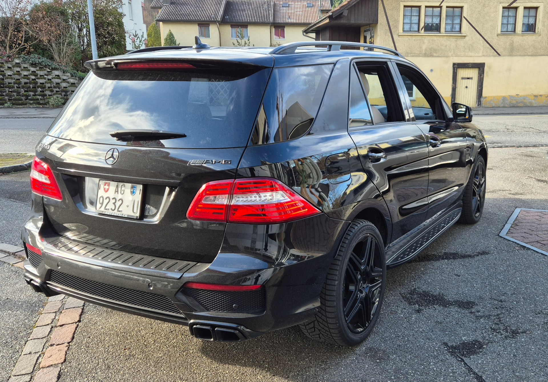 MERCEDES-BENZ ML 63 AMG 4Matic-image-2