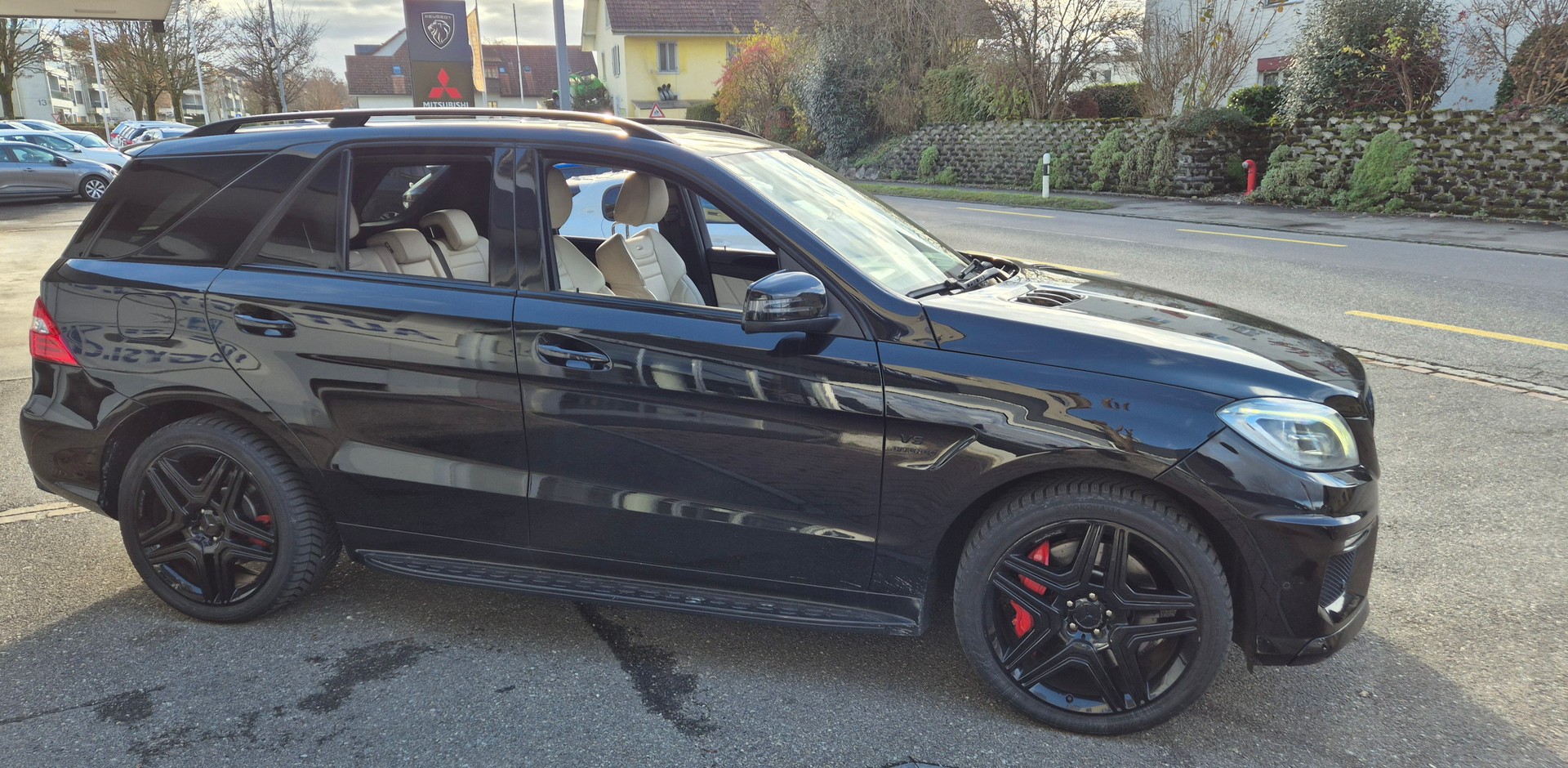 MERCEDES-BENZ ML 63 AMG 4Matic-image-3