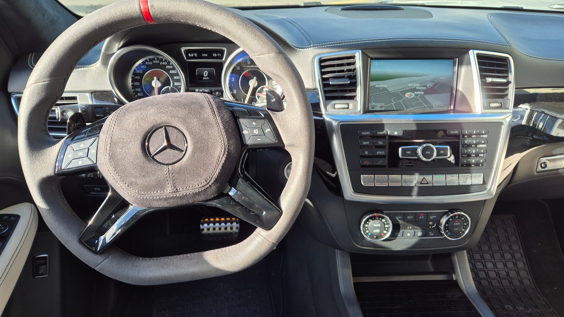 MERCEDES-BENZ ML 63 AMG 4Matic-image-6