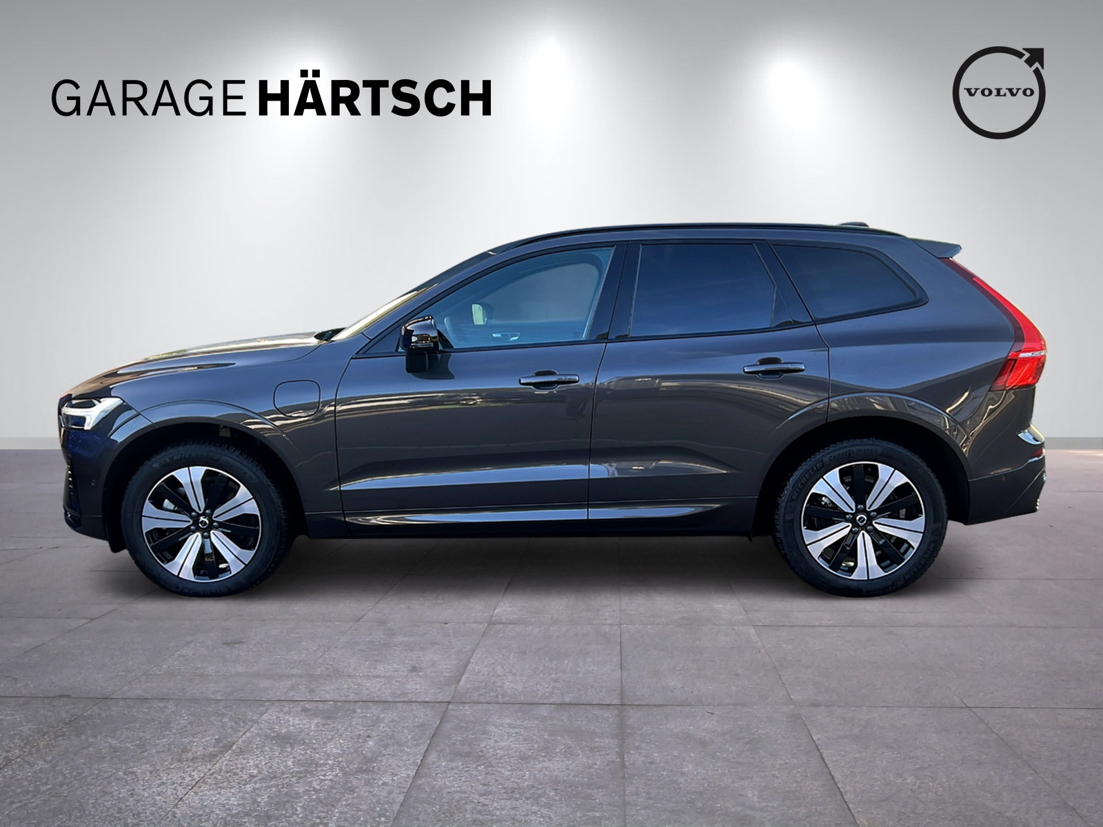 VOLVO XC60 2.0 T8 TE Plus Dark eAWD-image-1