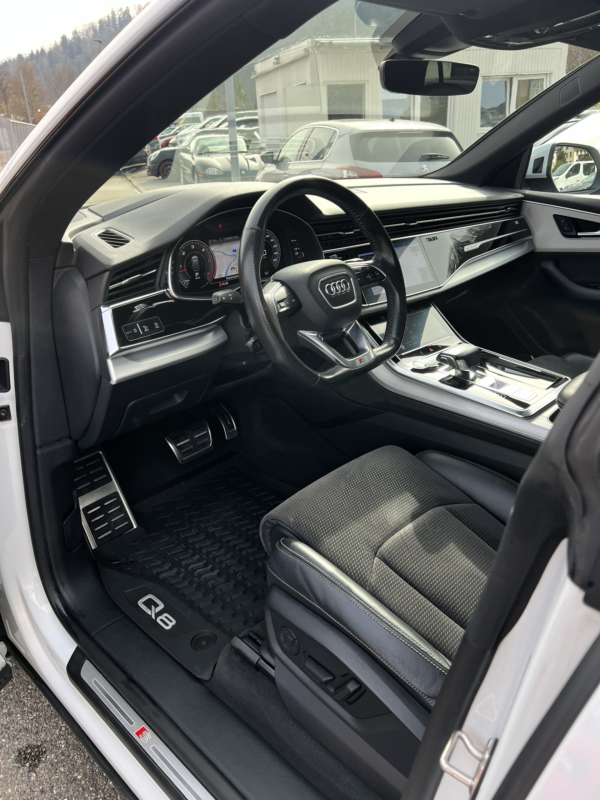 AUDI Q8 50 TDI quattro tiptronic-image-17