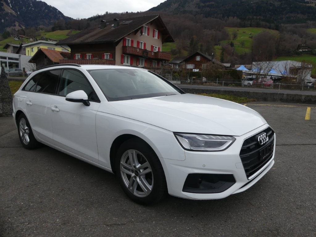 AUDI A4 Avant 40 TDI Attraction quattro S-tronic-image-4