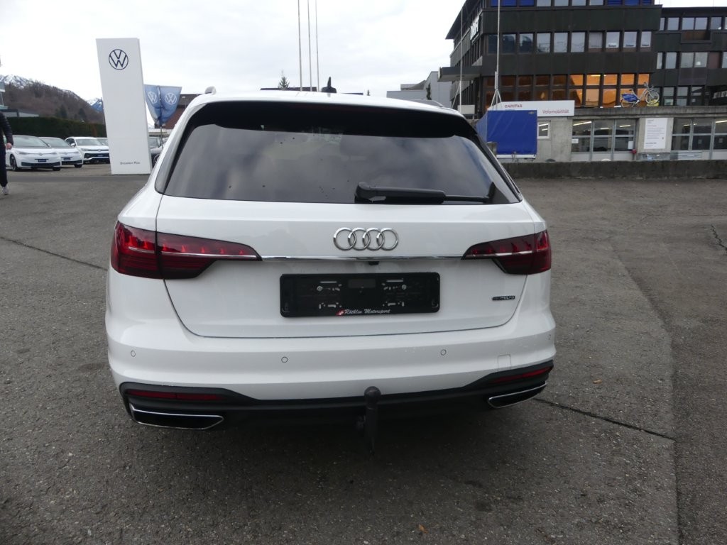 AUDI A4 Avant 40 TDI Attraction quattro S-tronic-image-2