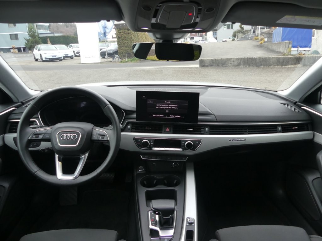 AUDI A4 Avant 40 TDI Attraction quattro S-tronic-image-7
