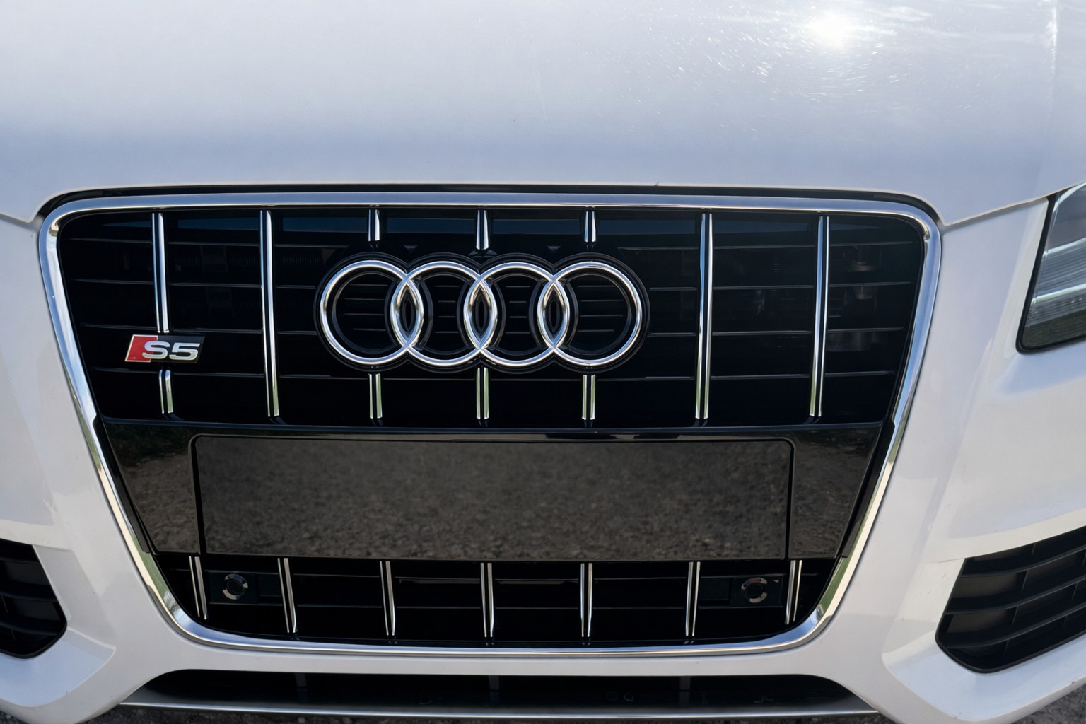 AUDI S5 Coupé 4.2 FSI quattro tiptronic-image-1
