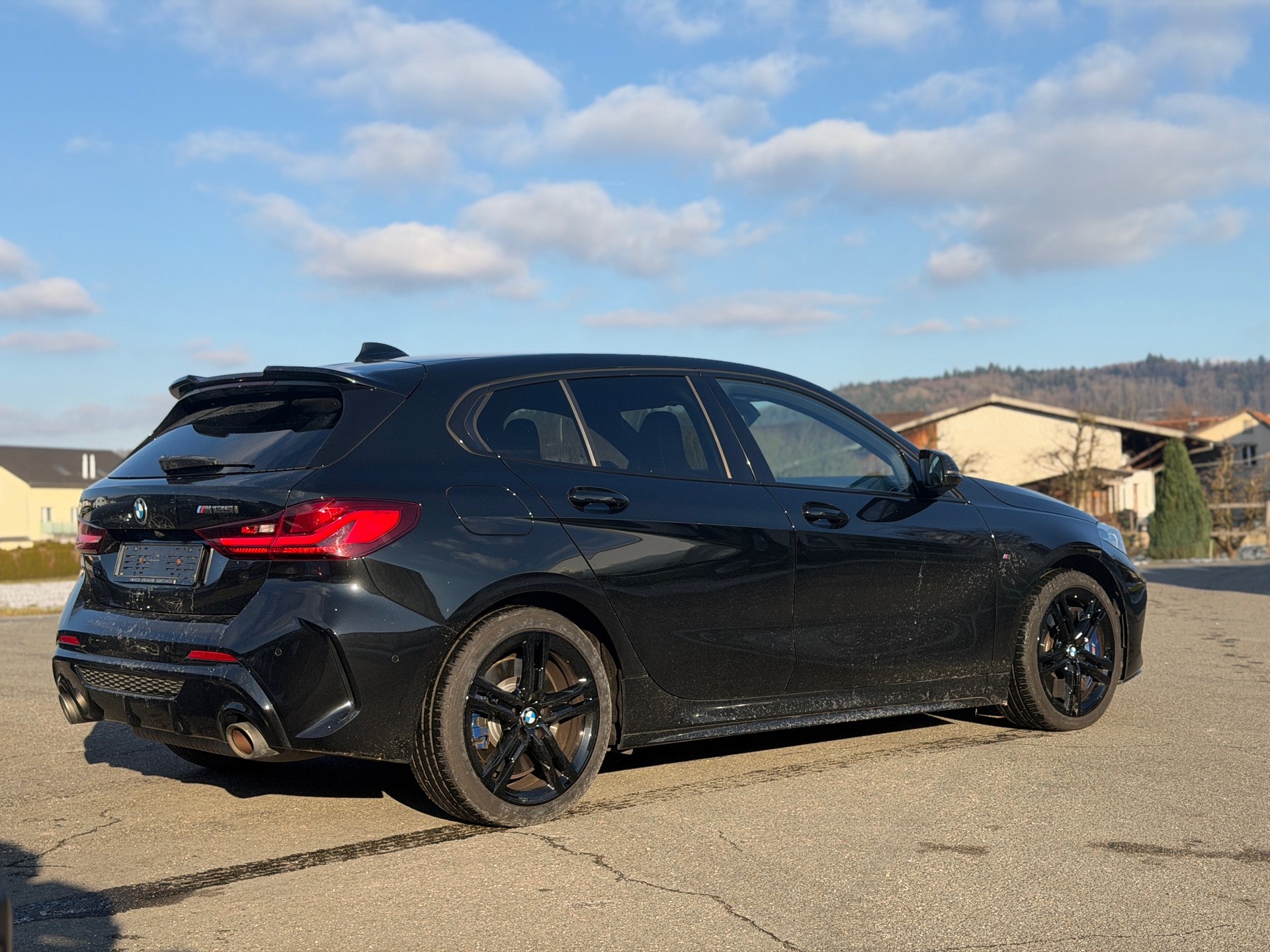 BMW M135i xDrive Steptronic-image-3