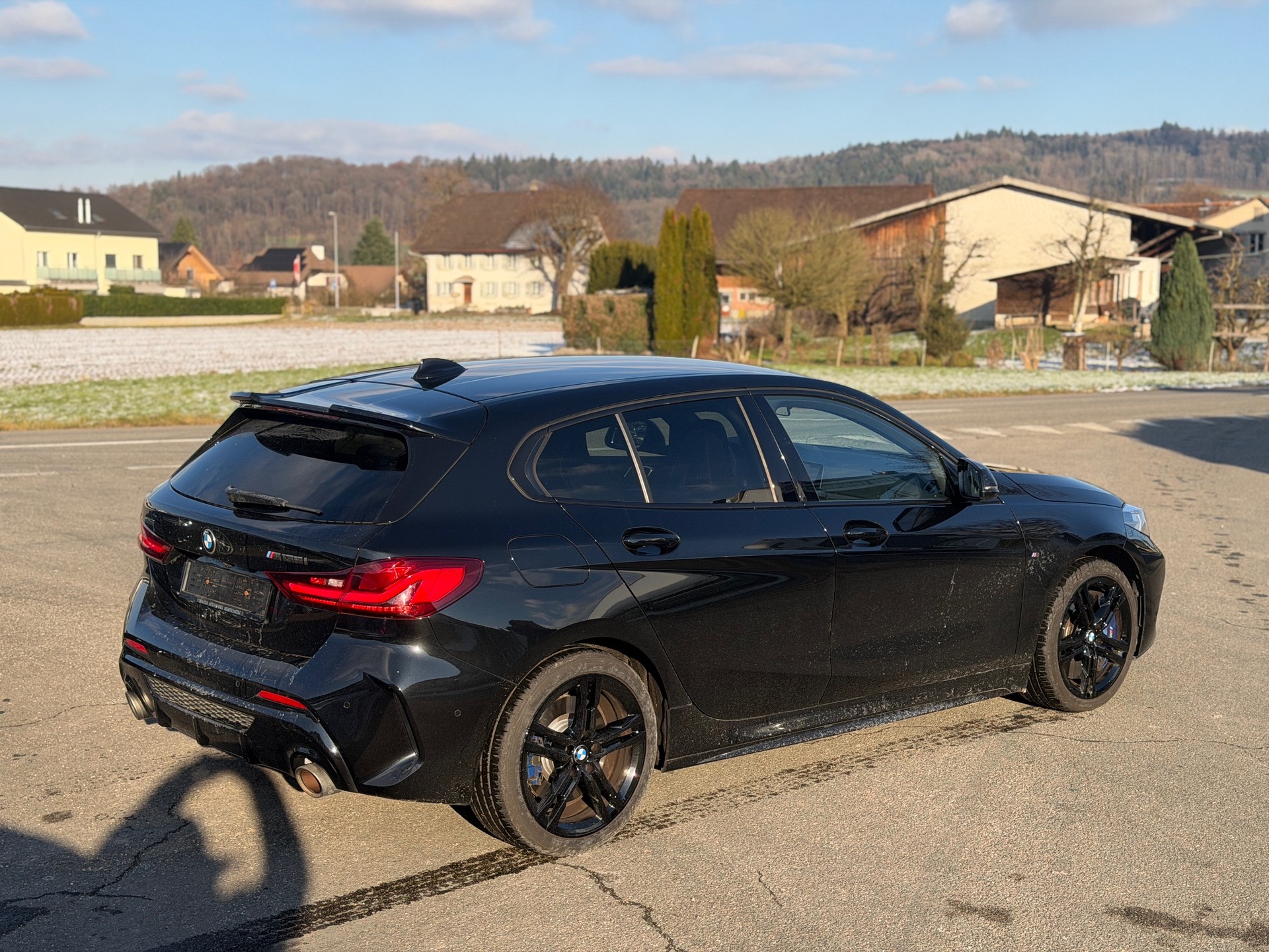 BMW M135i xDrive Steptronic-image-13