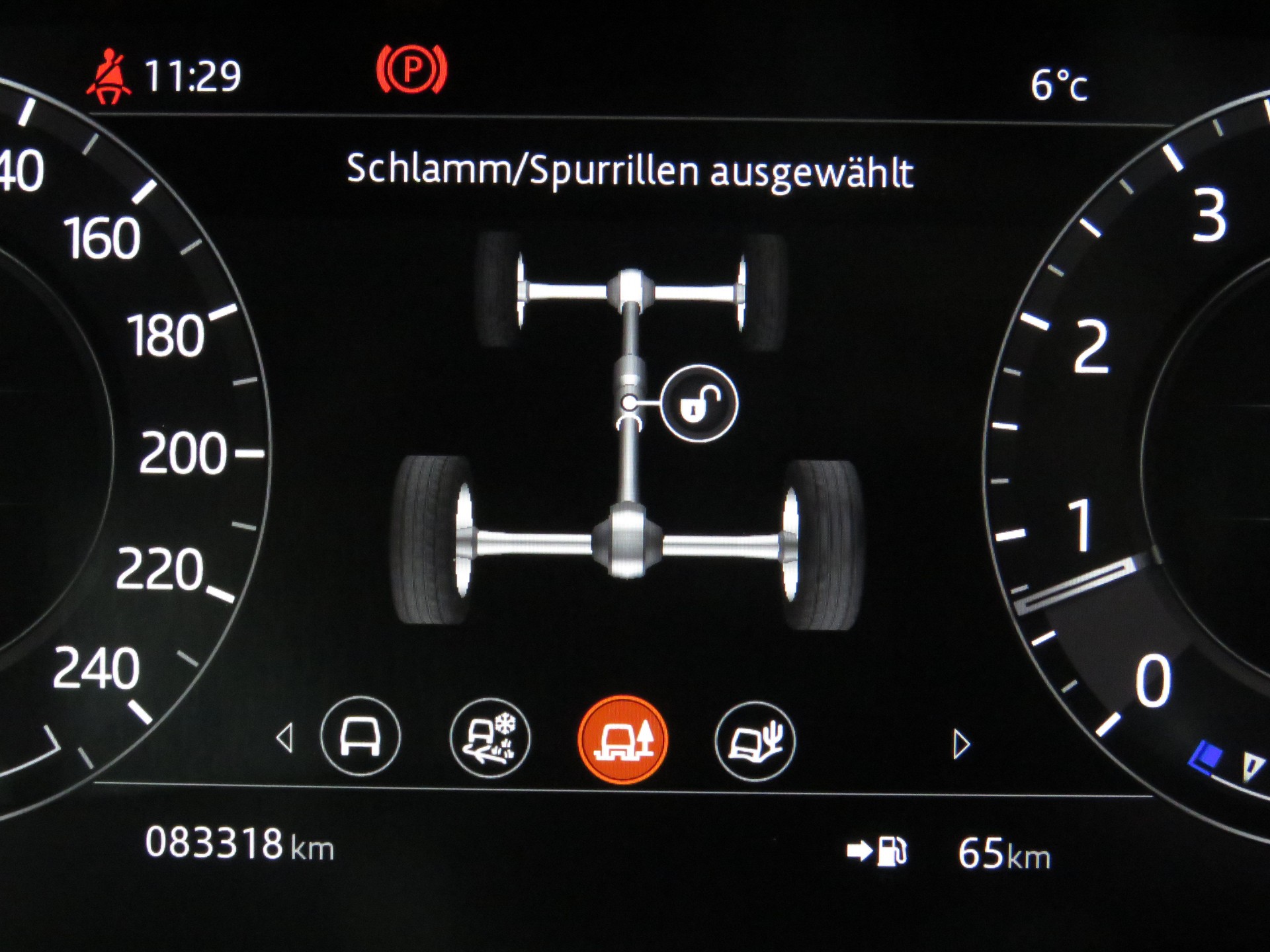 LAND ROVER Range Rover Velar P 250 S Automat-image-20