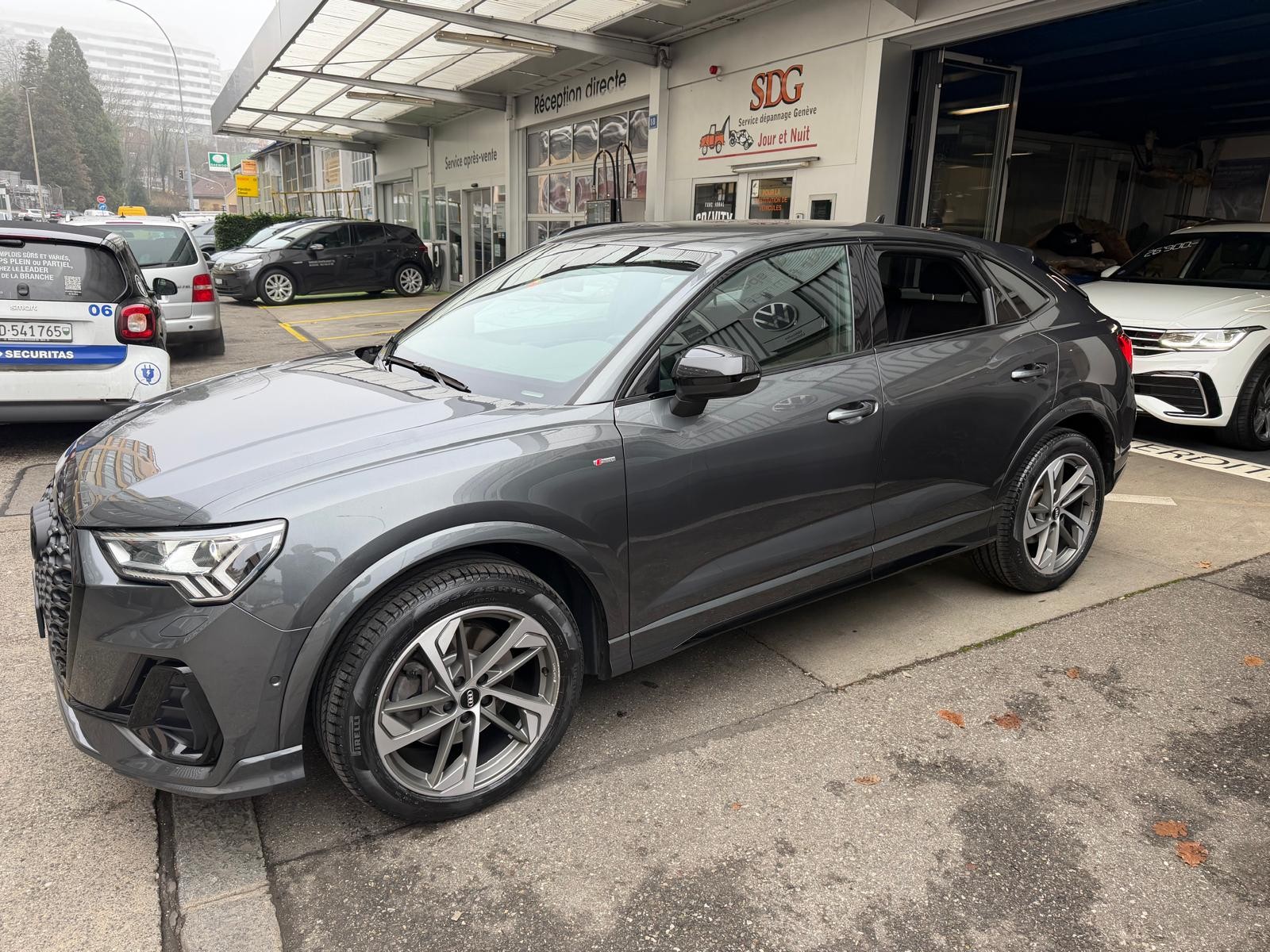 AUDI Q3 Sportback 45 TFSI S line quattro S-tronic-image-1