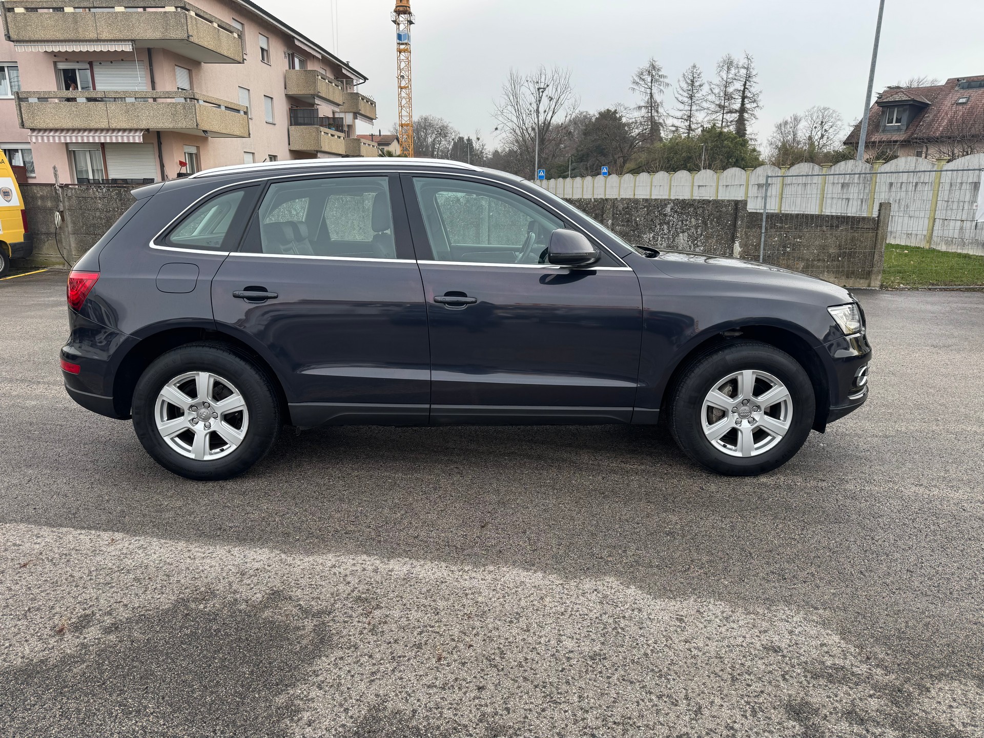AUDI Q5 2.0 TFSI quattro tiptronic-image-6