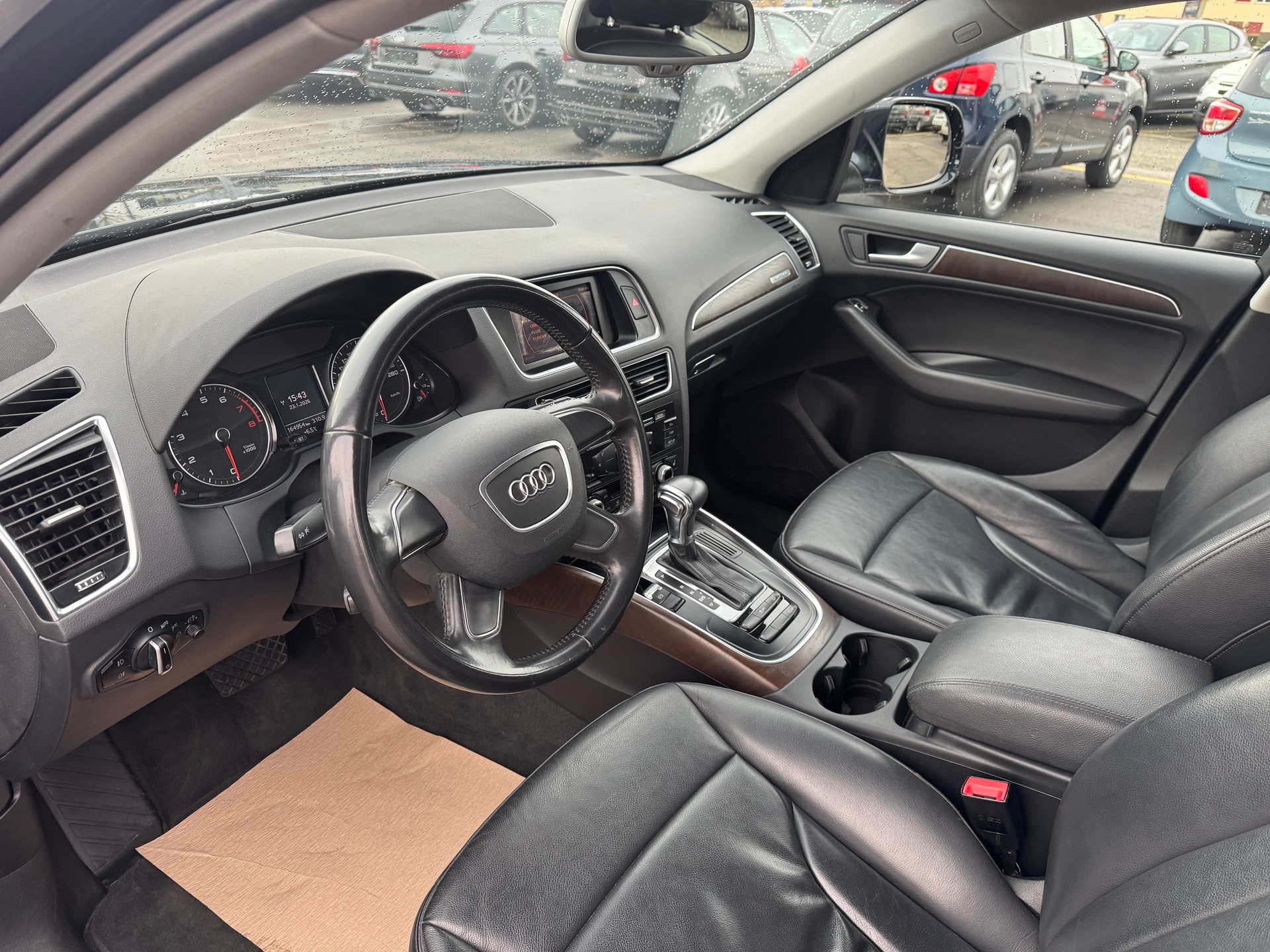 AUDI Q5 2.0 TFSI quattro tiptronic-image-14