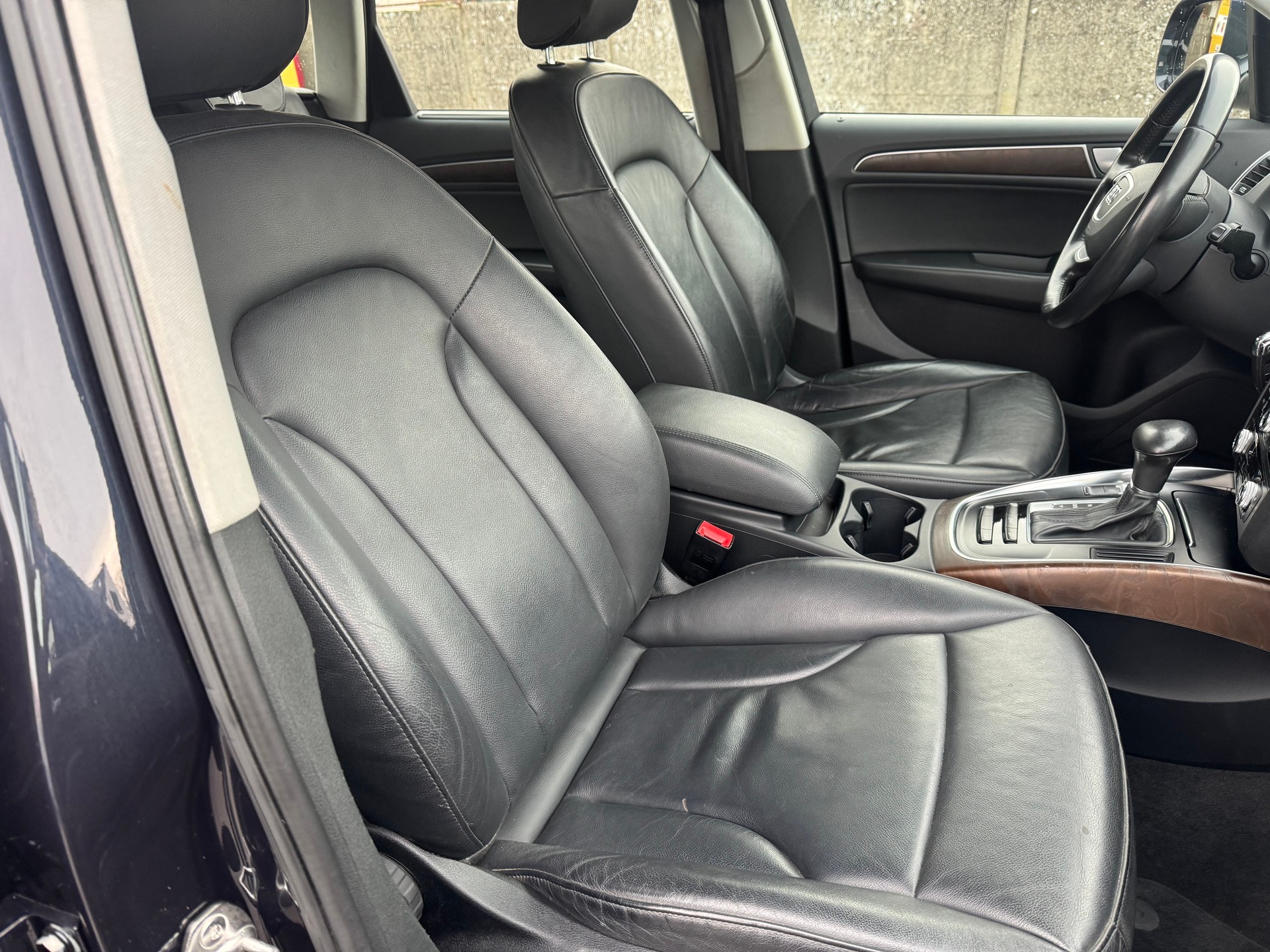 AUDI Q5 2.0 TFSI quattro tiptronic-image-9