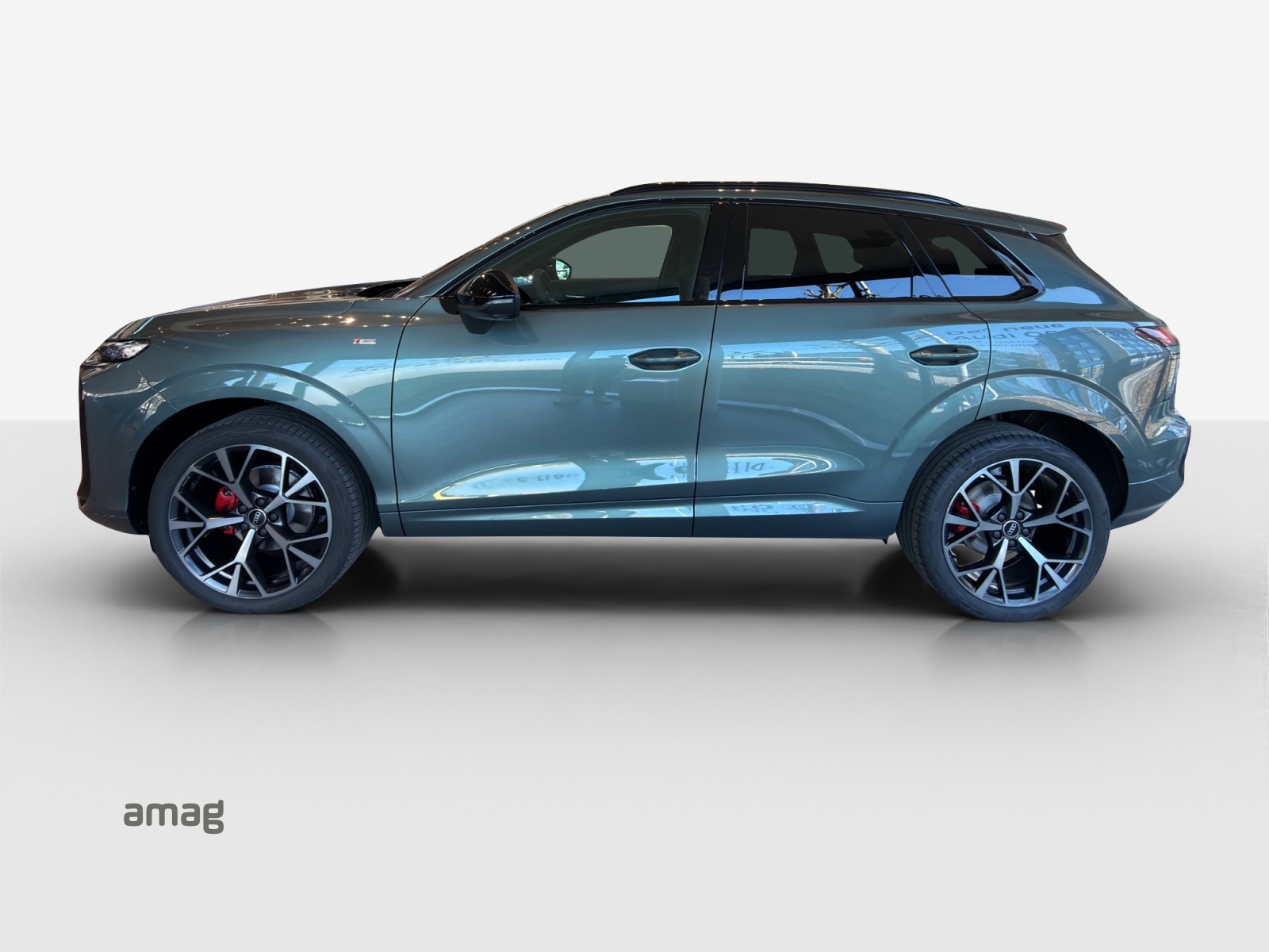 AUDI Q3 SUV 110 kW TFSI S tronic-image-1