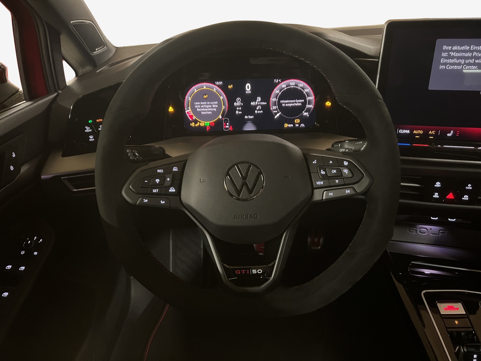 VW Golf 2.0 TSI GTI Edition 50 DSG-image-9