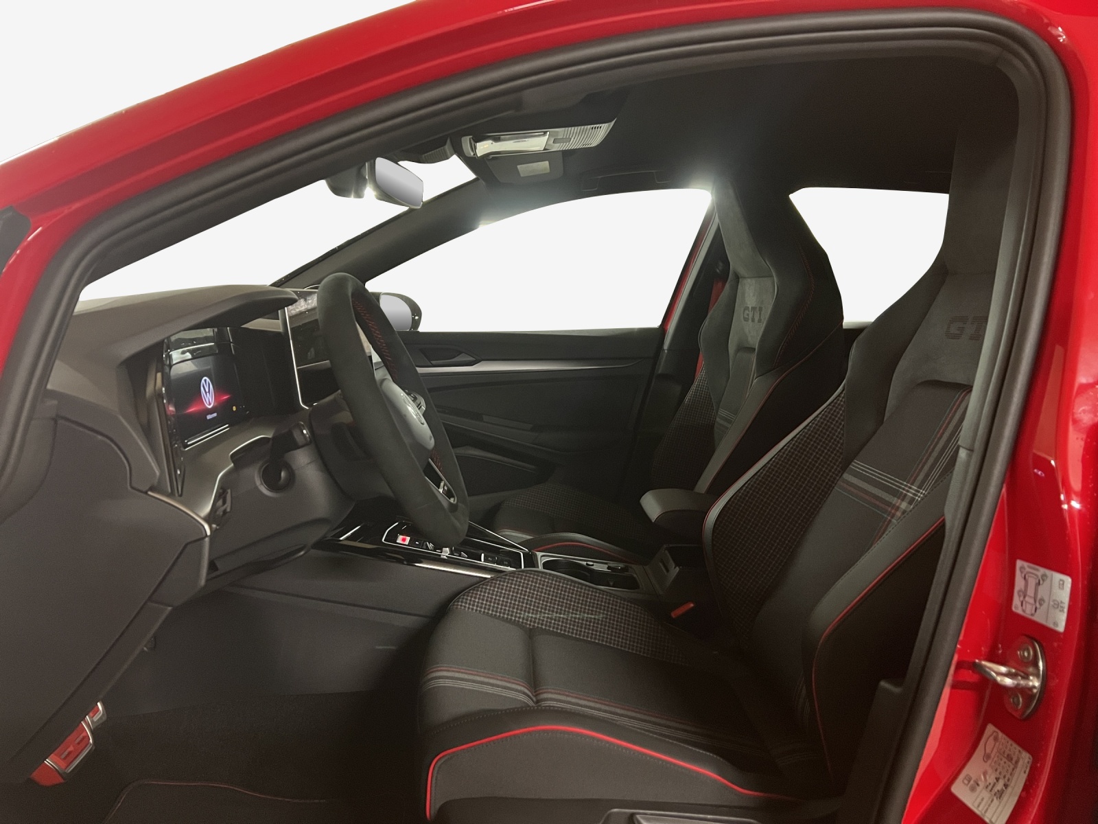 VW Golf 2.0 TSI GTI Edition 50 DSG-image-7