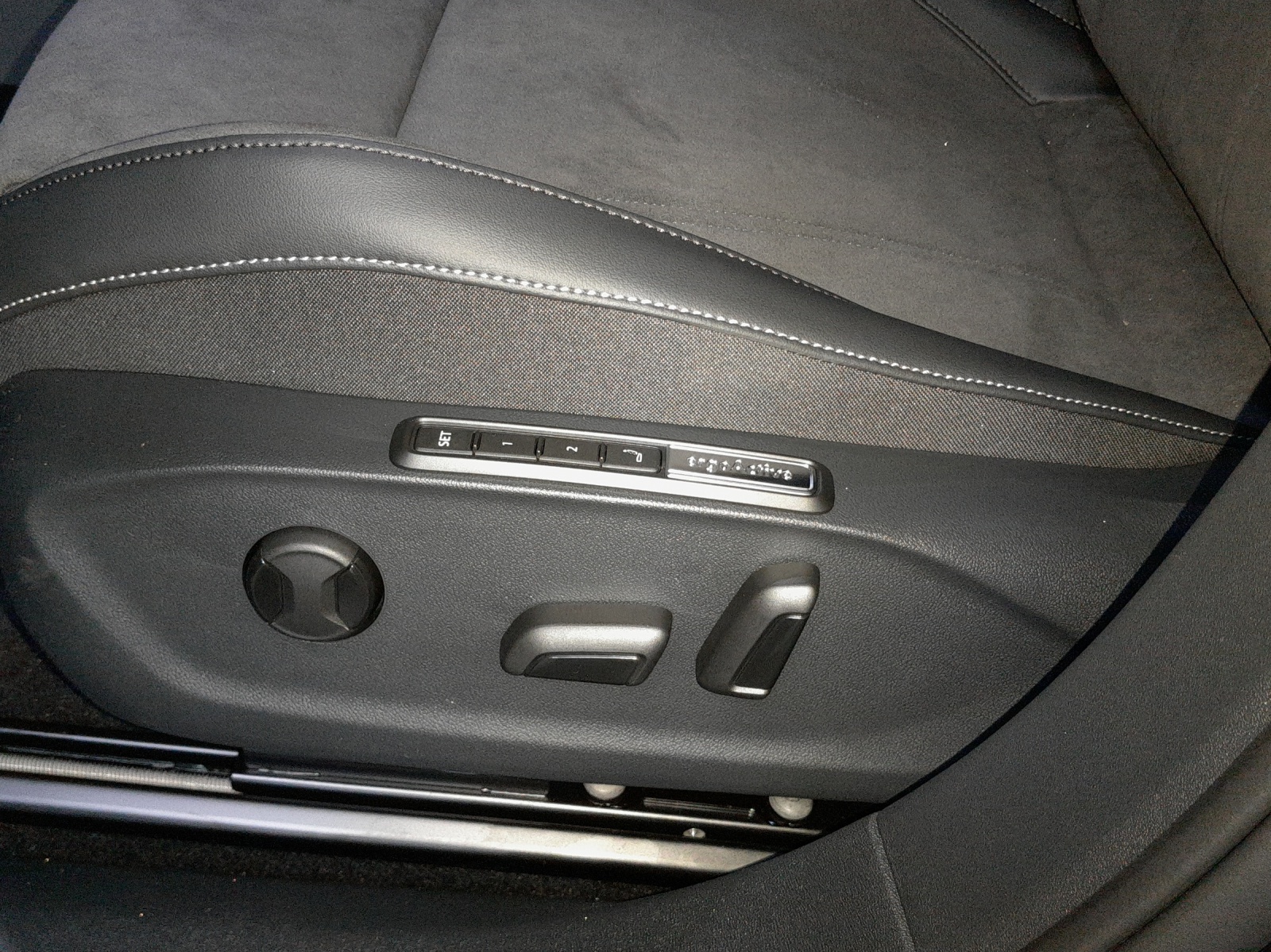 VW ID.7 Tourer Pro S 86 kWh Pro S-image-14