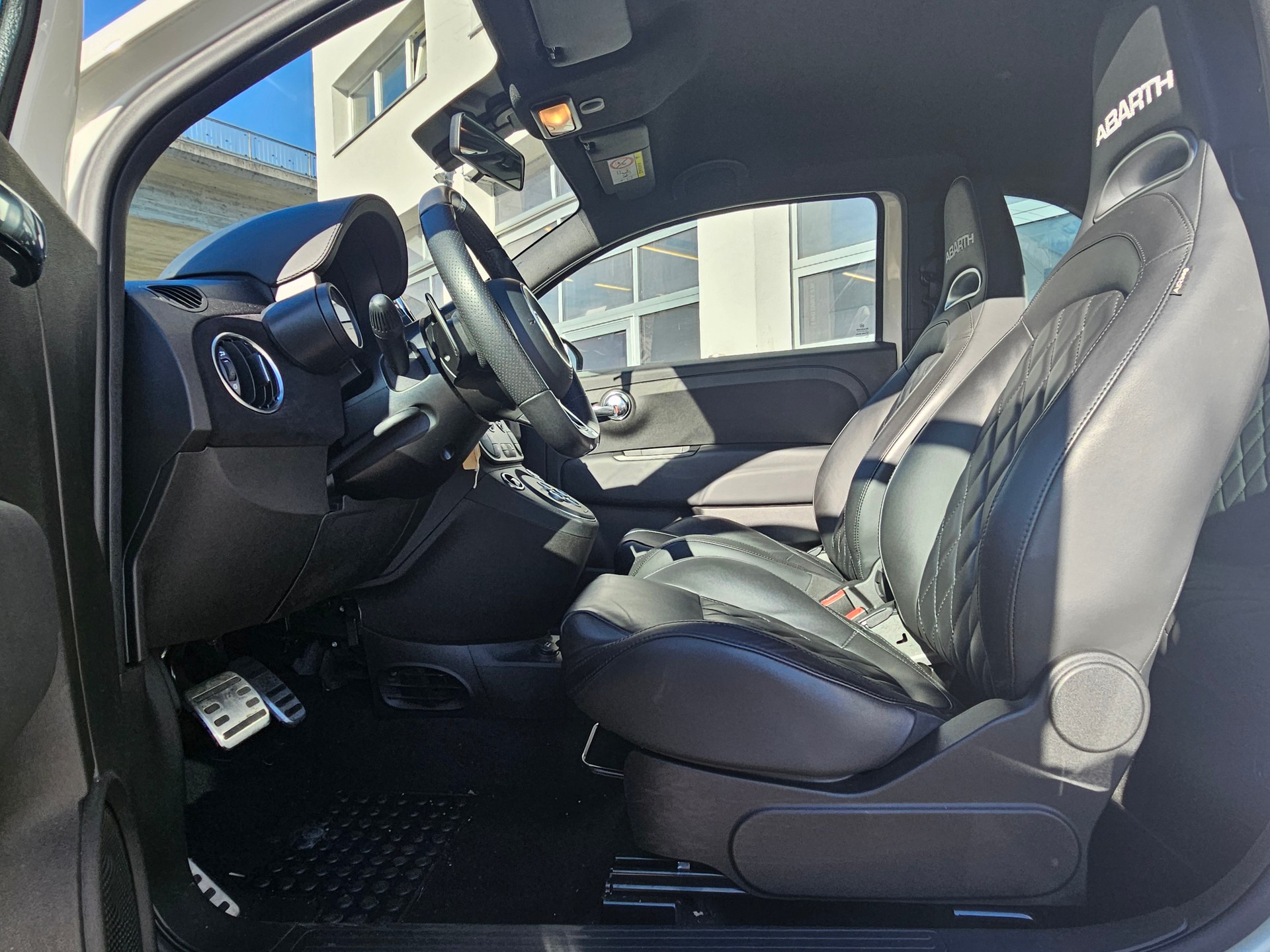 FIAT 595 1.4 16V Turbo Abarth Turismo-image-7
