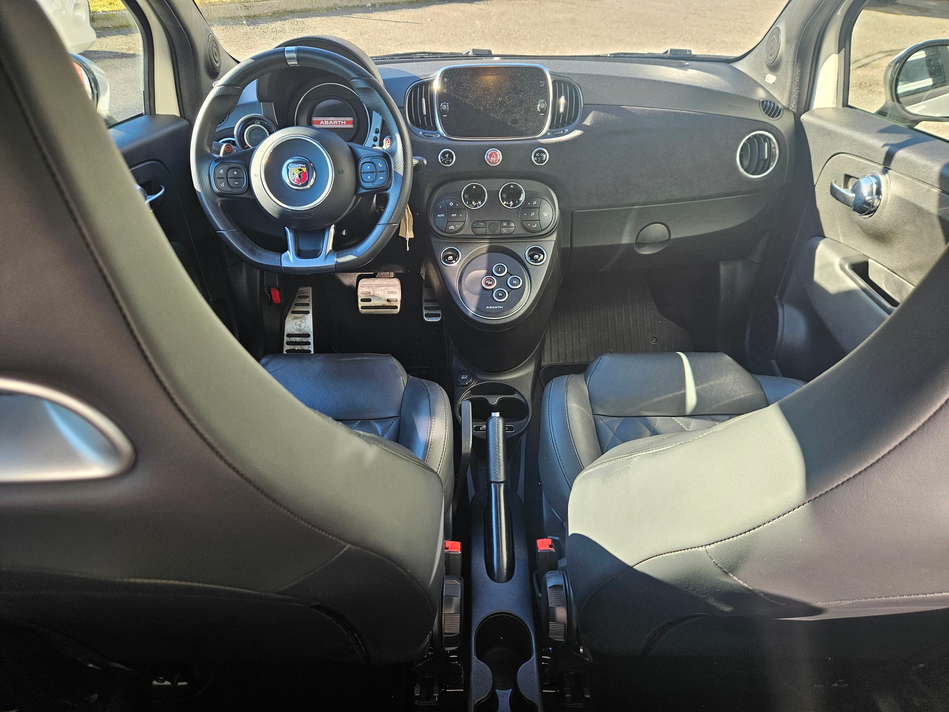FIAT 595 1.4 16V Turbo Abarth Turismo-image-14