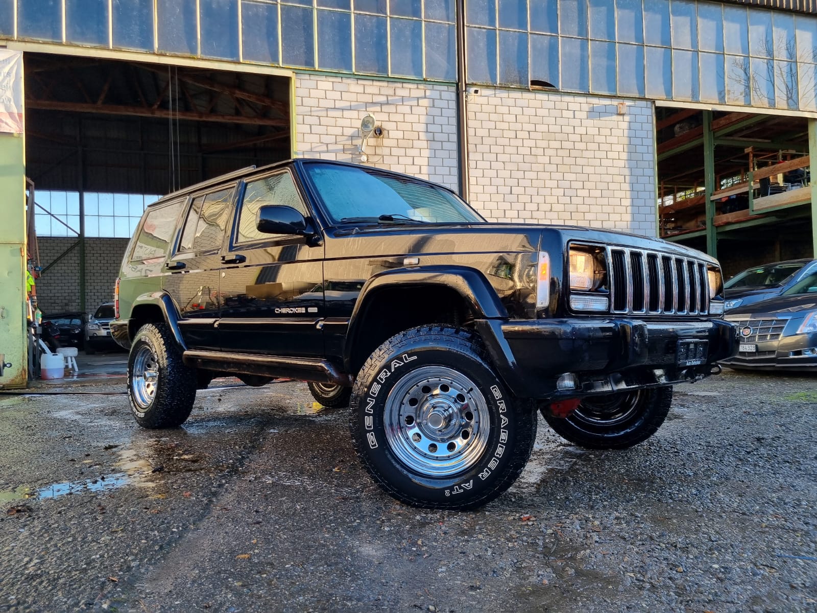 JEEP Cherokee 4.0 Limited Freedom-image-3