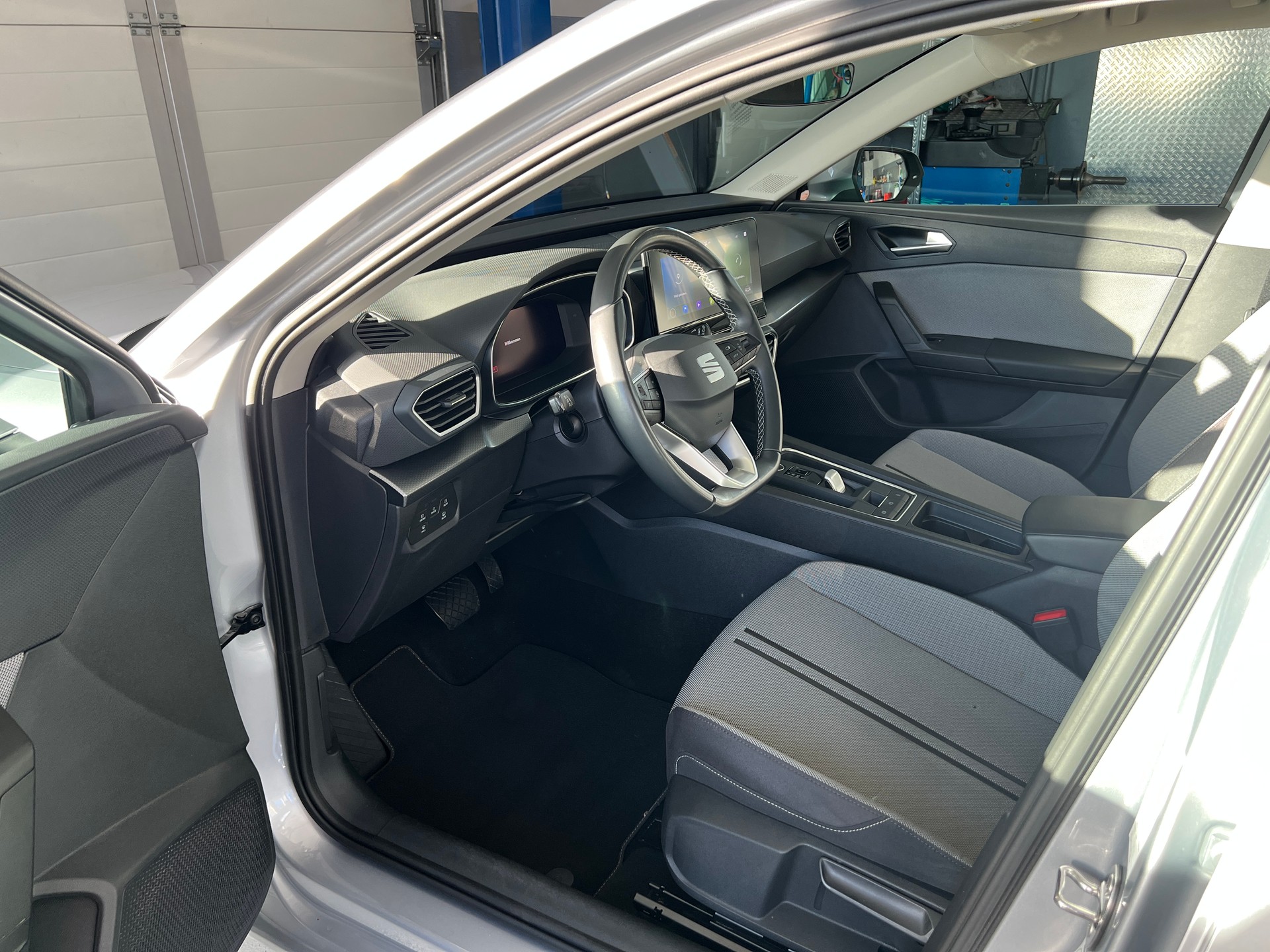 SEAT Leon ST 2.0 TDI EVO DSG 4Drive Style-image-4