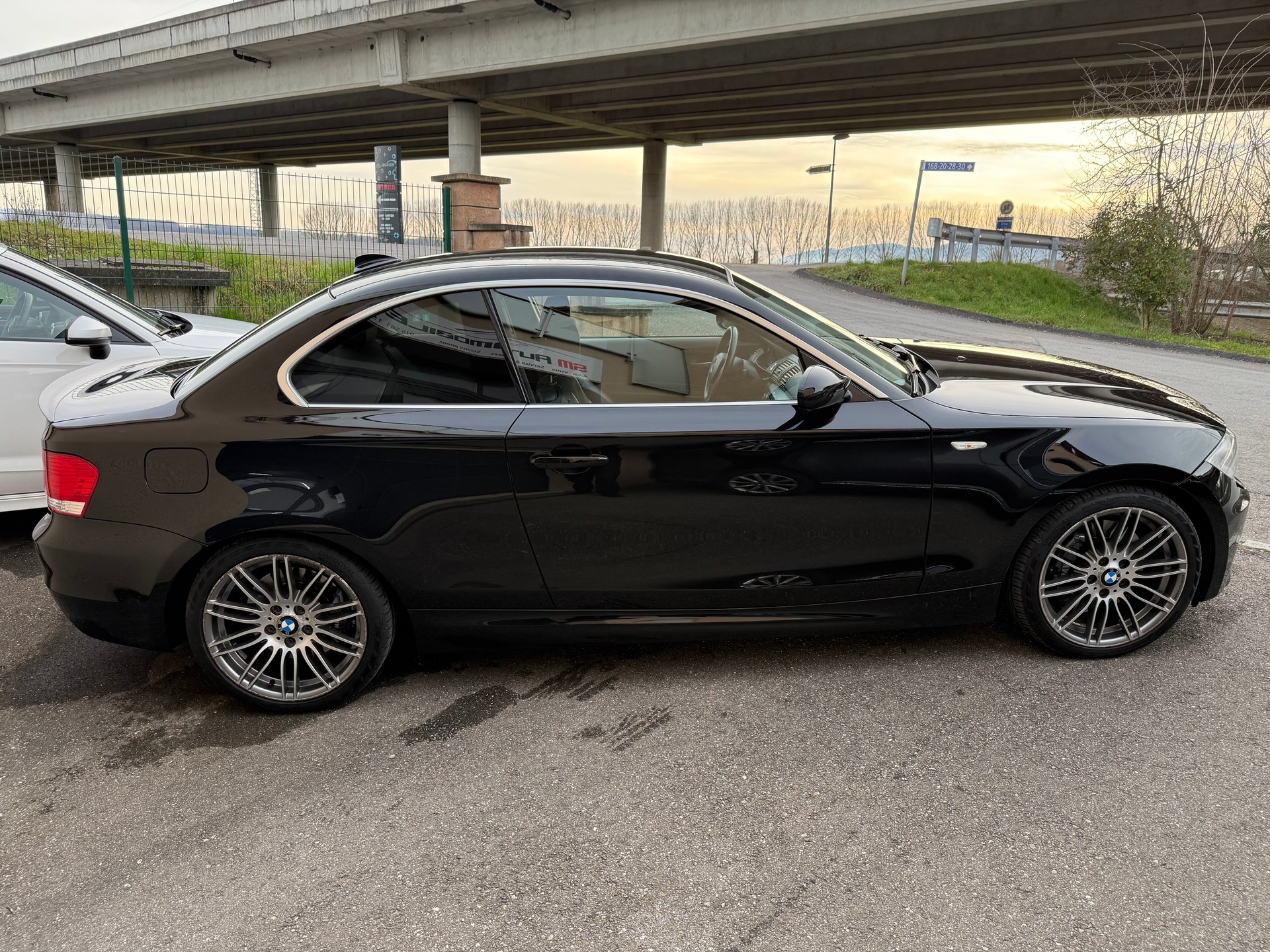 BMW 135i Coupé-image-5