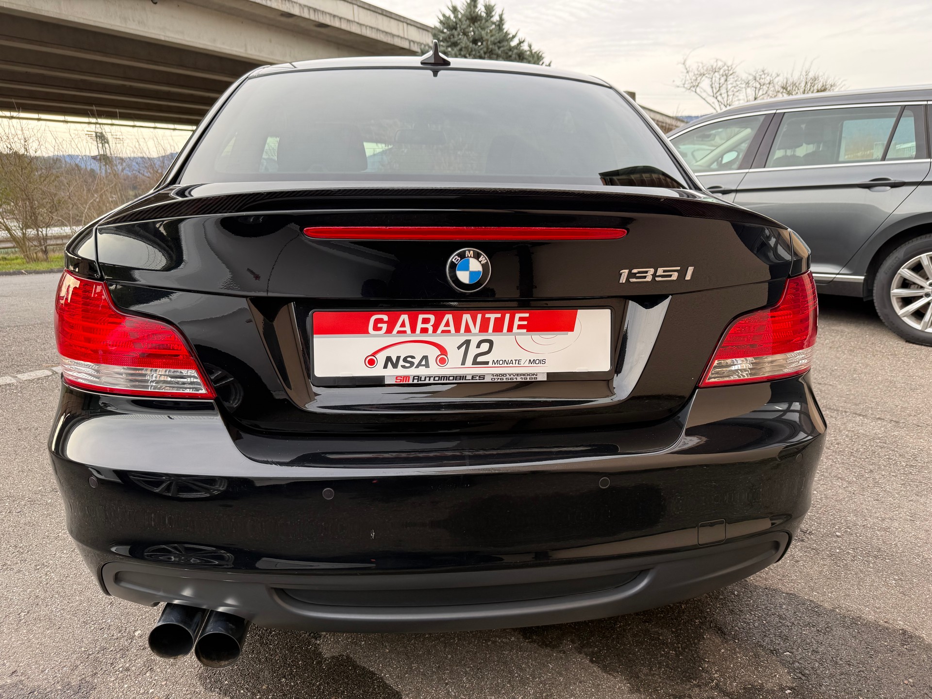 BMW 135i Coupé-image-8