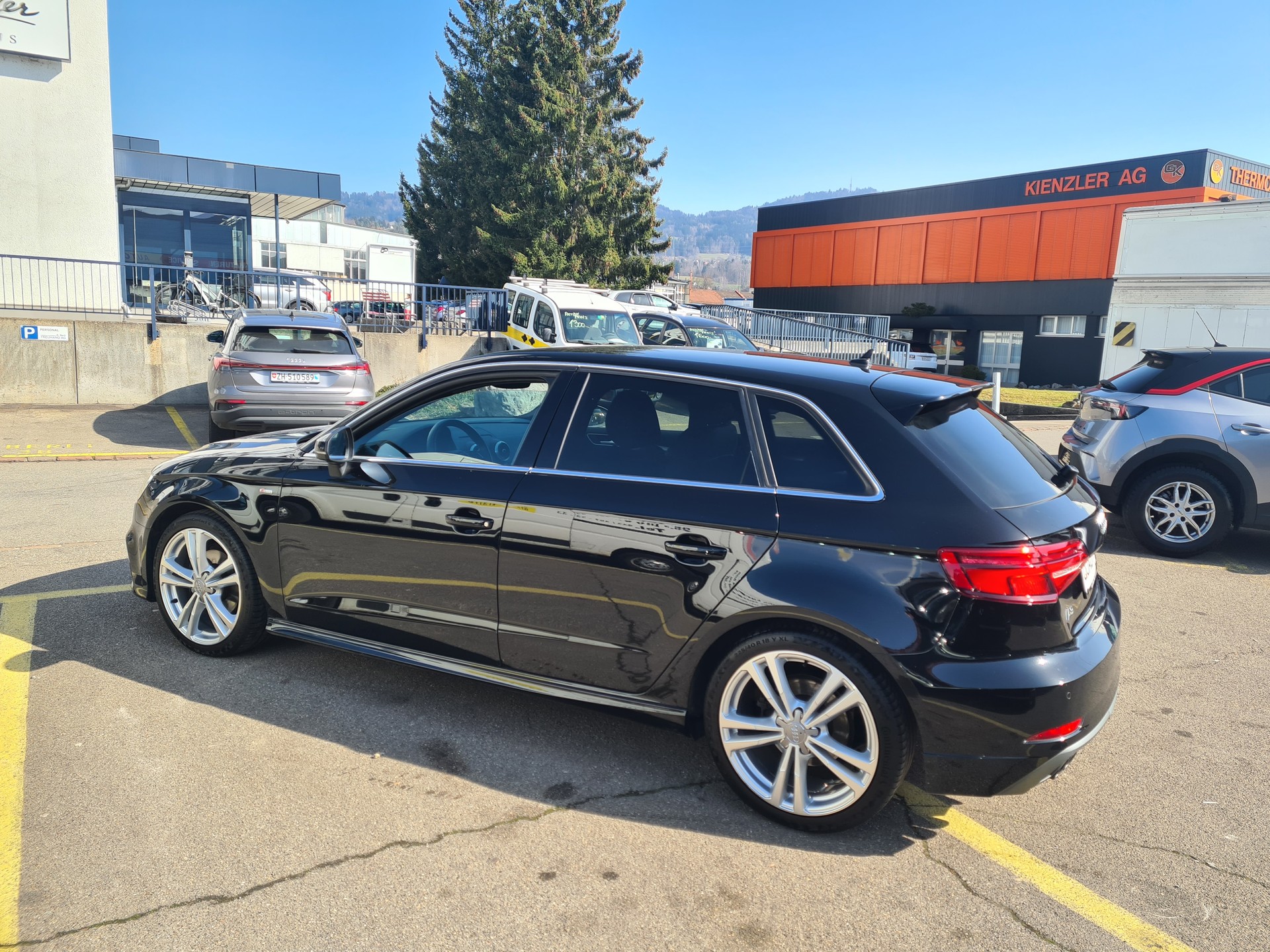 AUDI A3 Sportback 1.4 TFSI Sport-image-4