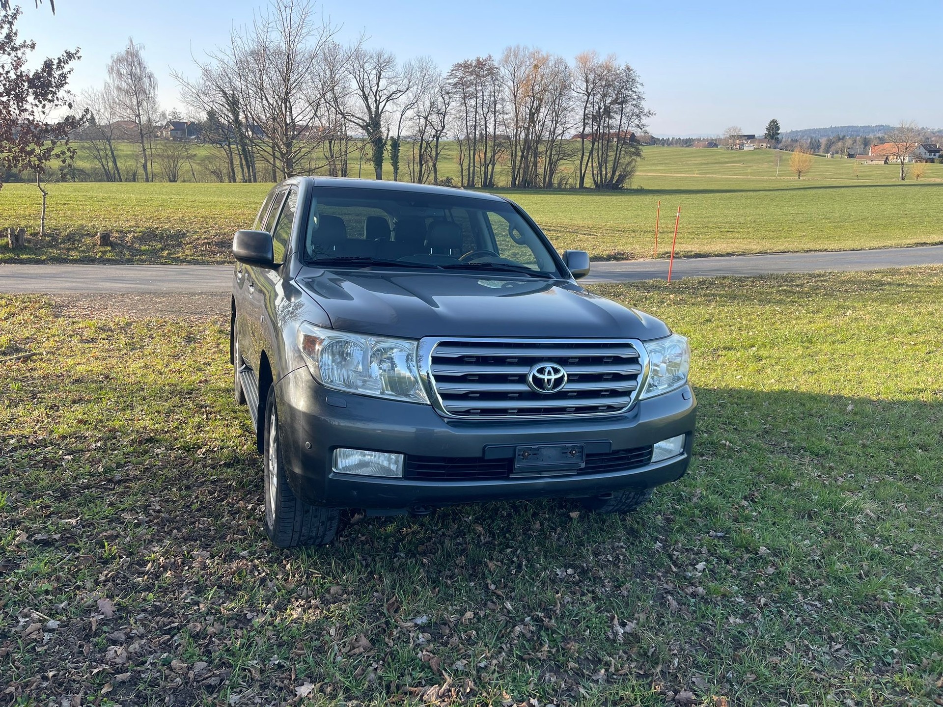 TOYOTA Land Cruiser V8 4.5 D-4D Linea Sol-image-1