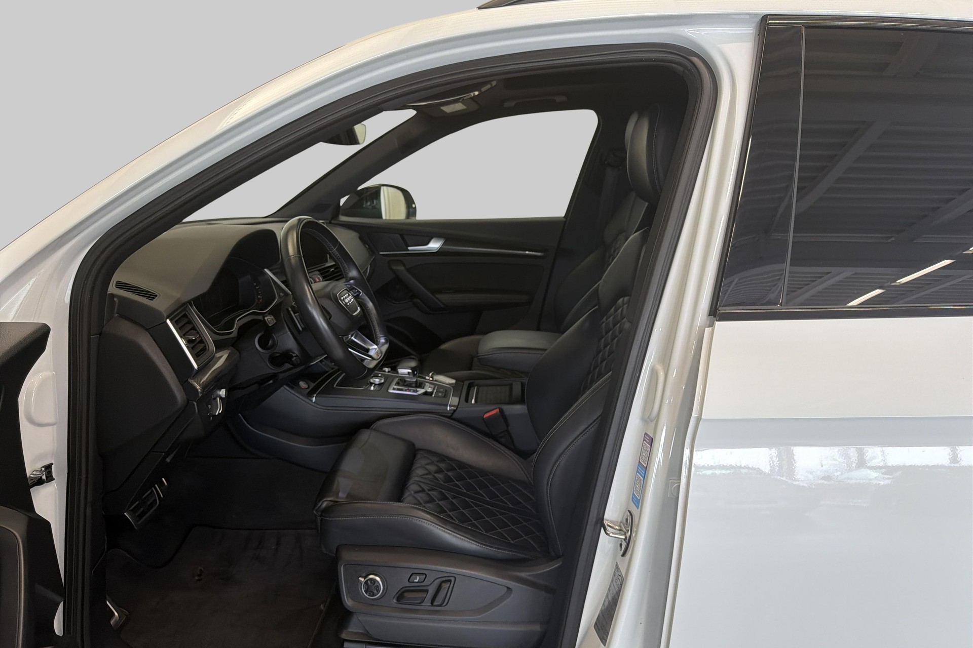 AUDI SQ5 3.0 TFSI quattro S-tronic-image-7