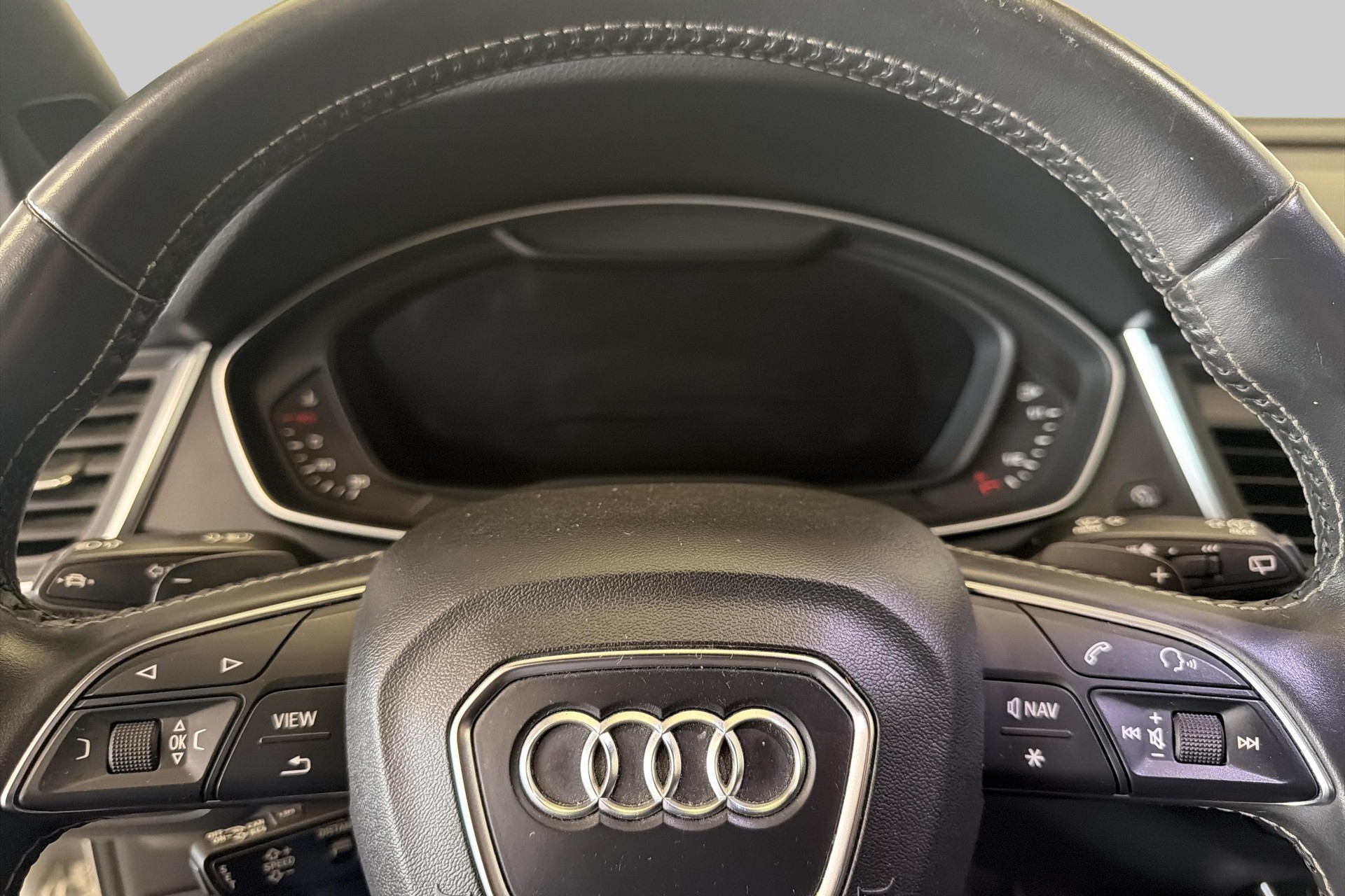 AUDI SQ5 3.0 TFSI quattro S-tronic-image-10