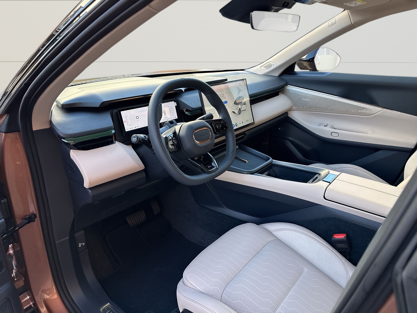 LYNK & CO 08 1.5 PHEV More-image-5