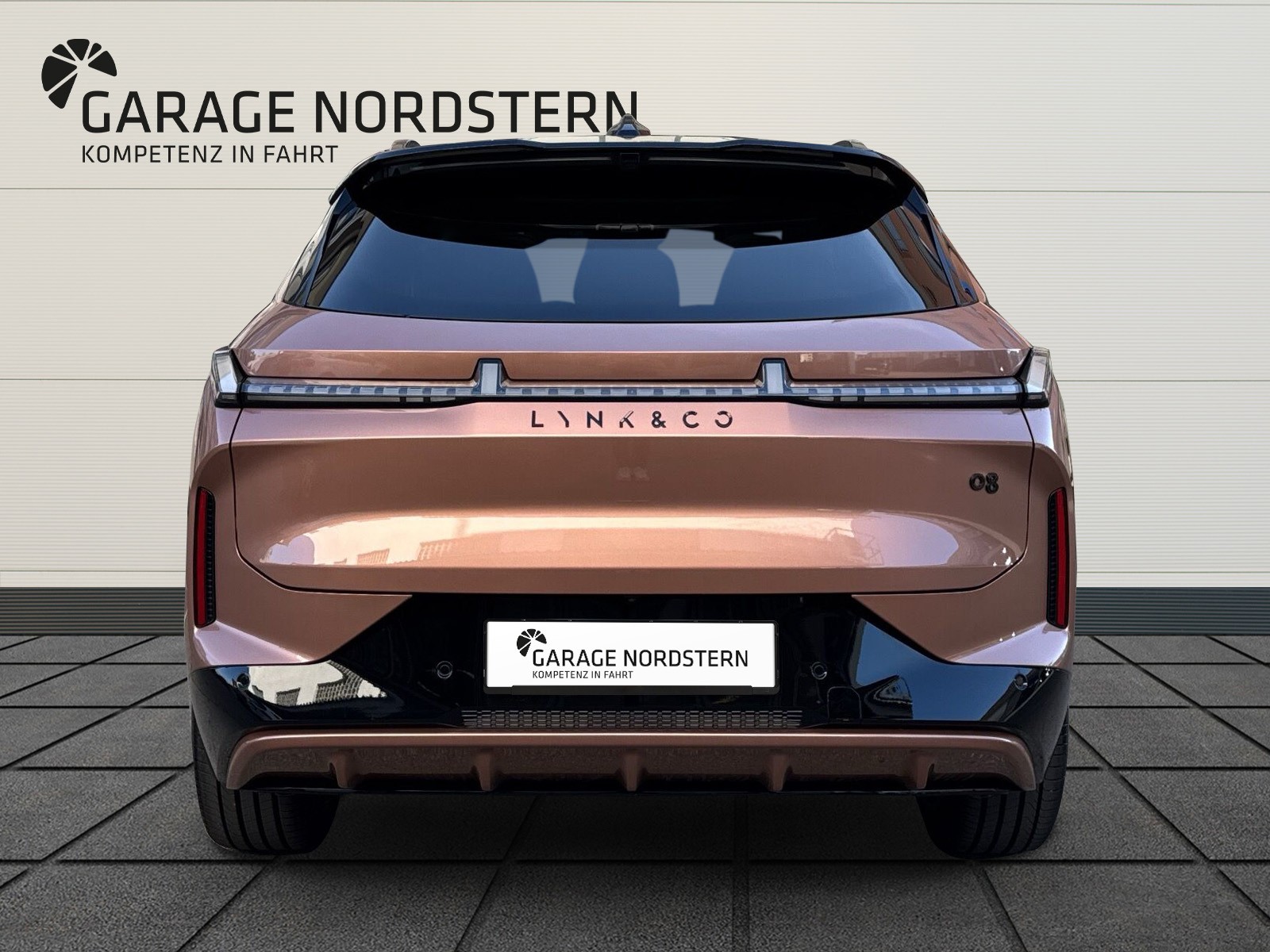 LYNK & CO 08 1.5 PHEV More-image-3