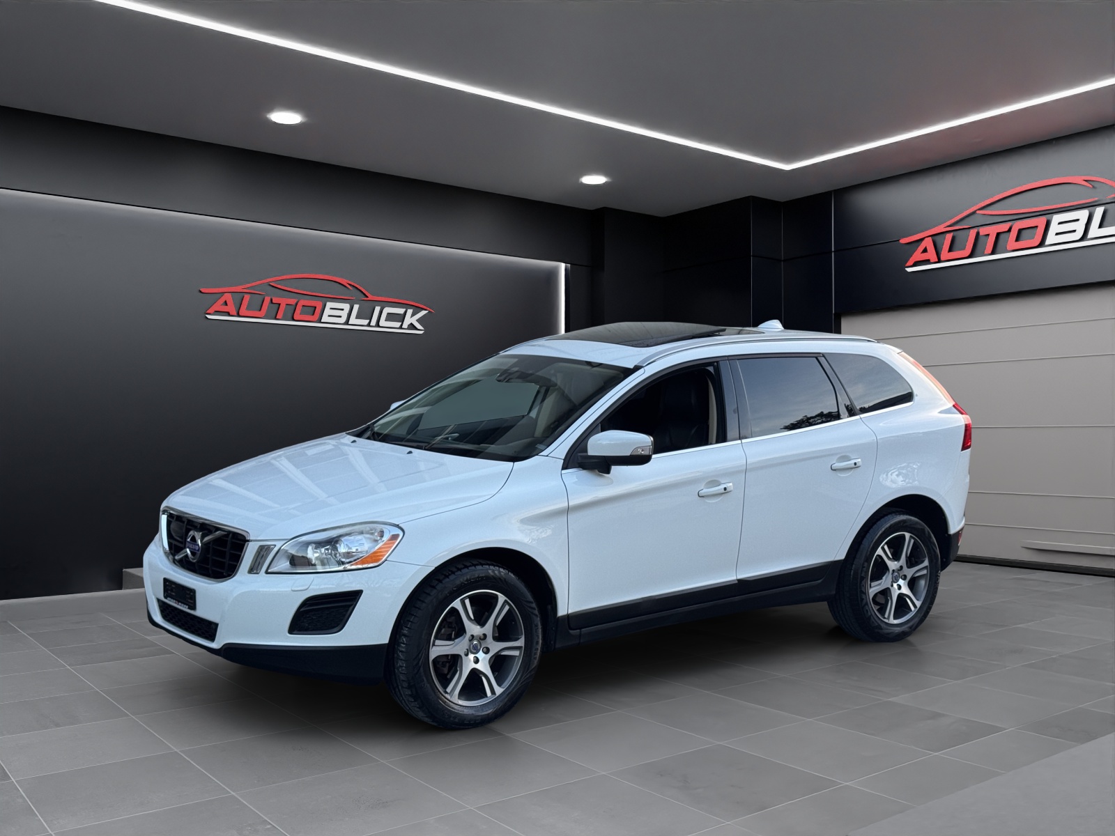 VOLVO XC60 2,4-Diesel *Automat *4x4 AWD *HEICO- Performance 232-PS *R-Design Geartronic * Frisch ab MFK * Frisch ab Service.