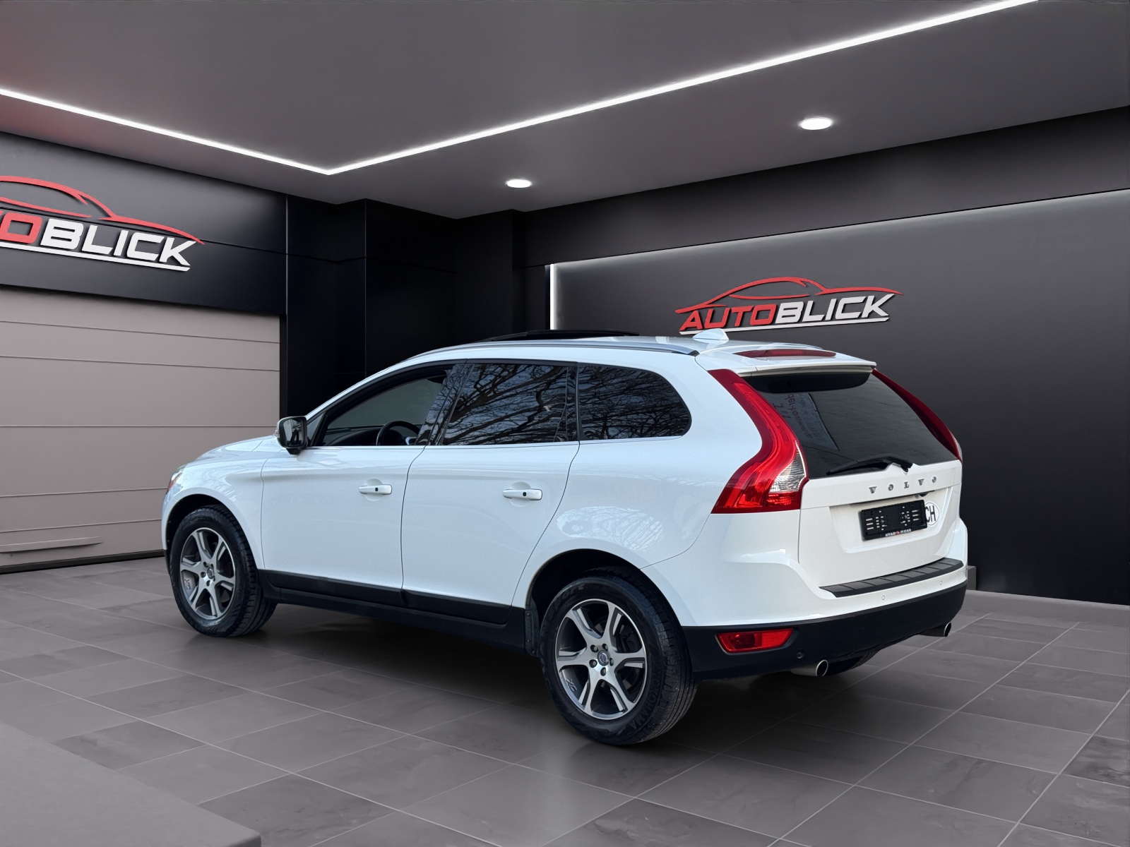 VOLVO XC60 2,4-Diesel *Automat *4x4 AWD *HEICO- Performance 232-PS *R-Design Geartronic * Frisch ab MFK * Frisch ab Service.-showroom-element-1