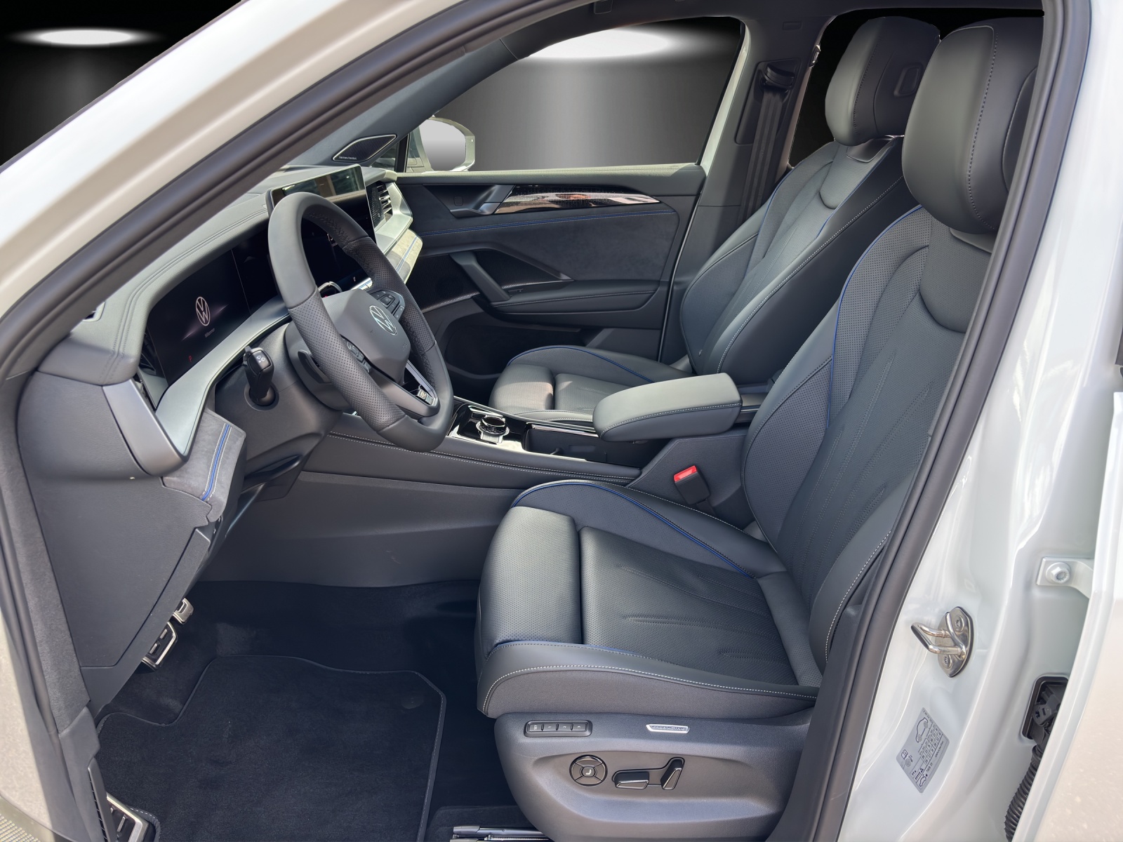 VW Tayron 2.0 TSI R-Line DSG 4Motion-image-9