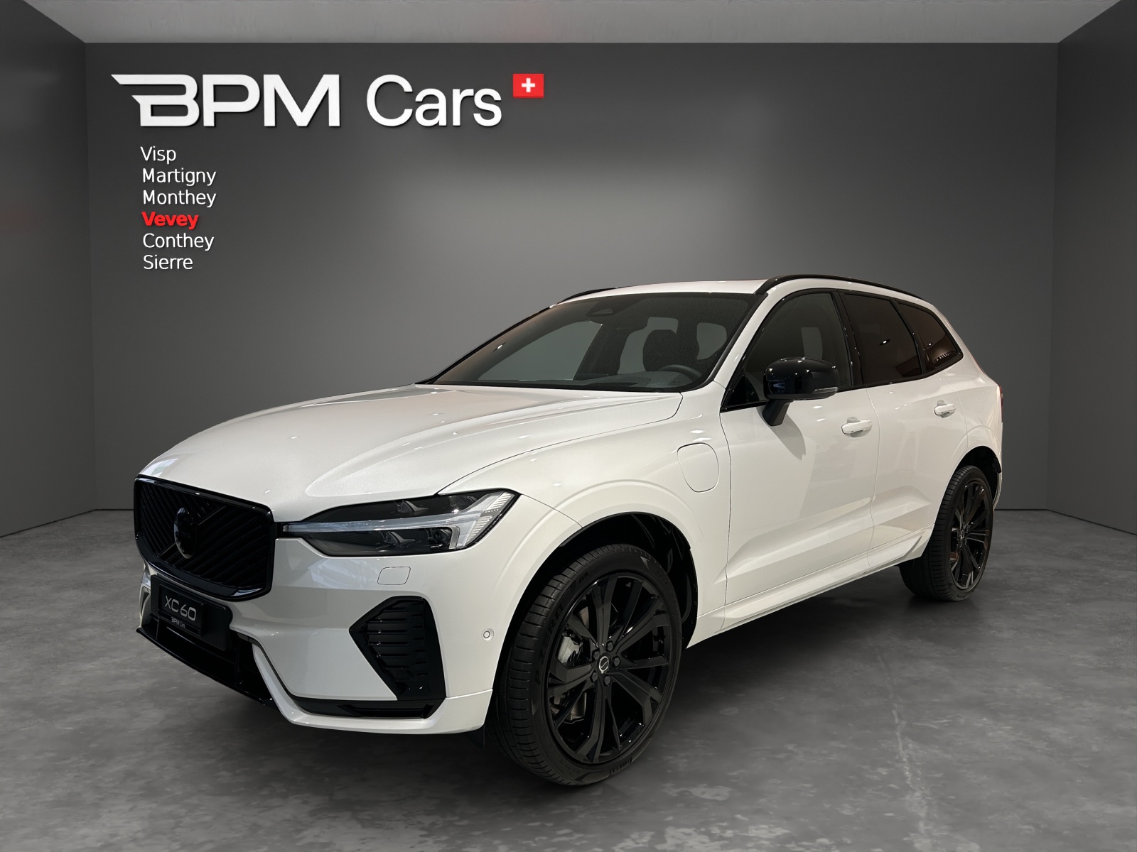 Photo VOLVO XC60 XC60 T6 eAWD PluginHybrid Black Edition Geartronic