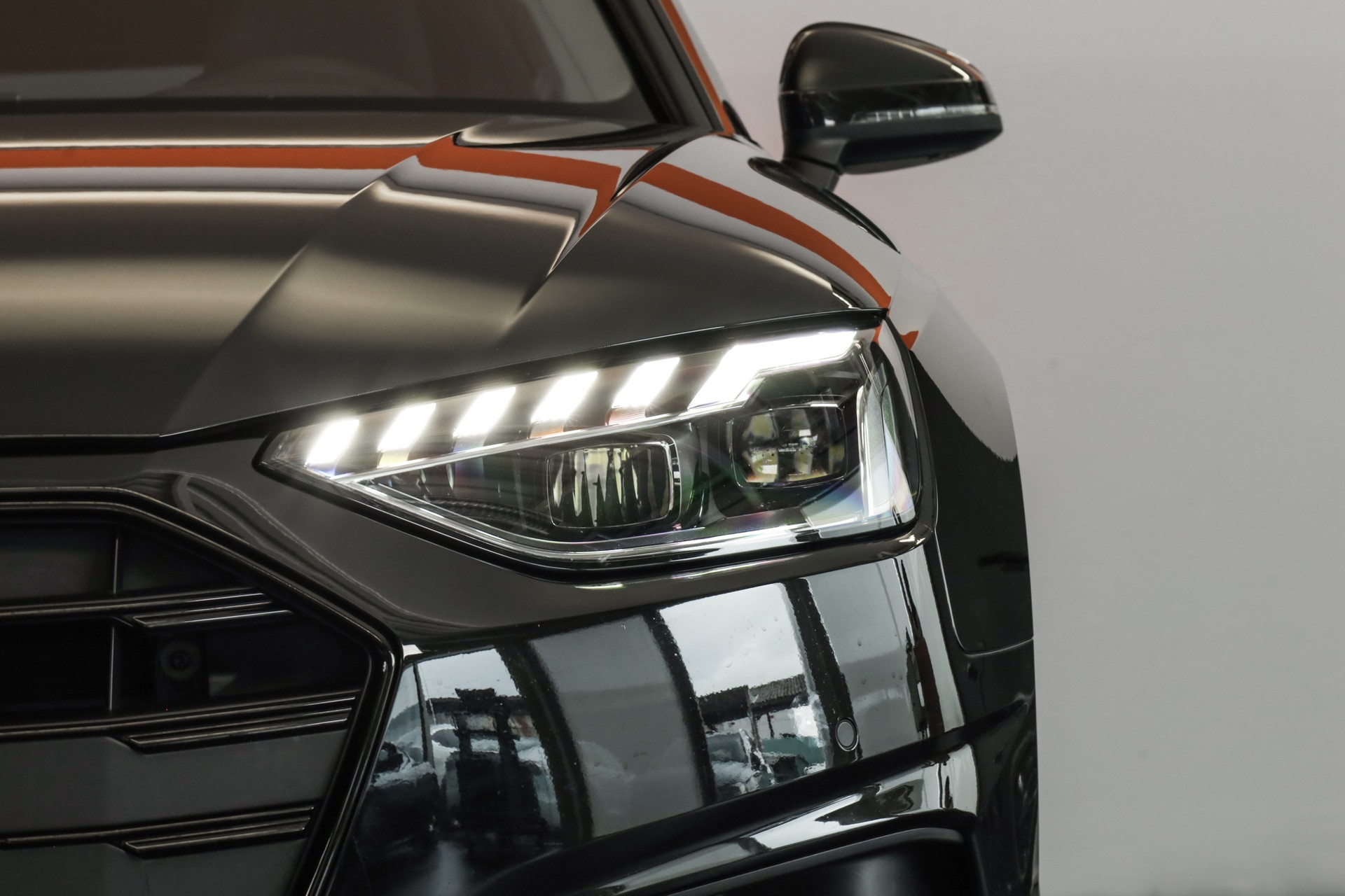 AUDI A4 Avant 40 TDI advanced quattro S-tronic-image-6
