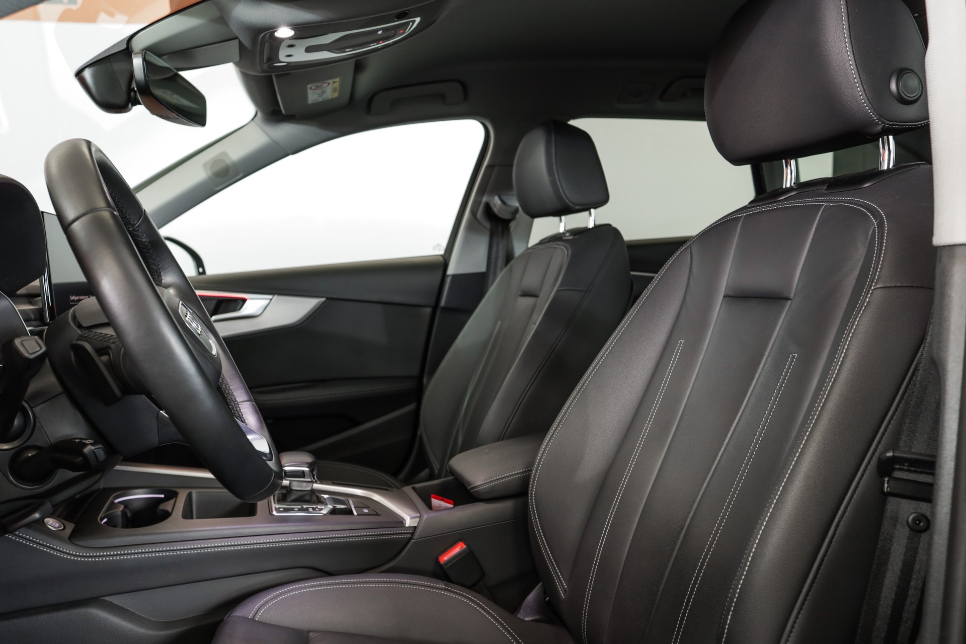 AUDI A4 Avant 40 TDI advanced quattro S-tronic-image-10