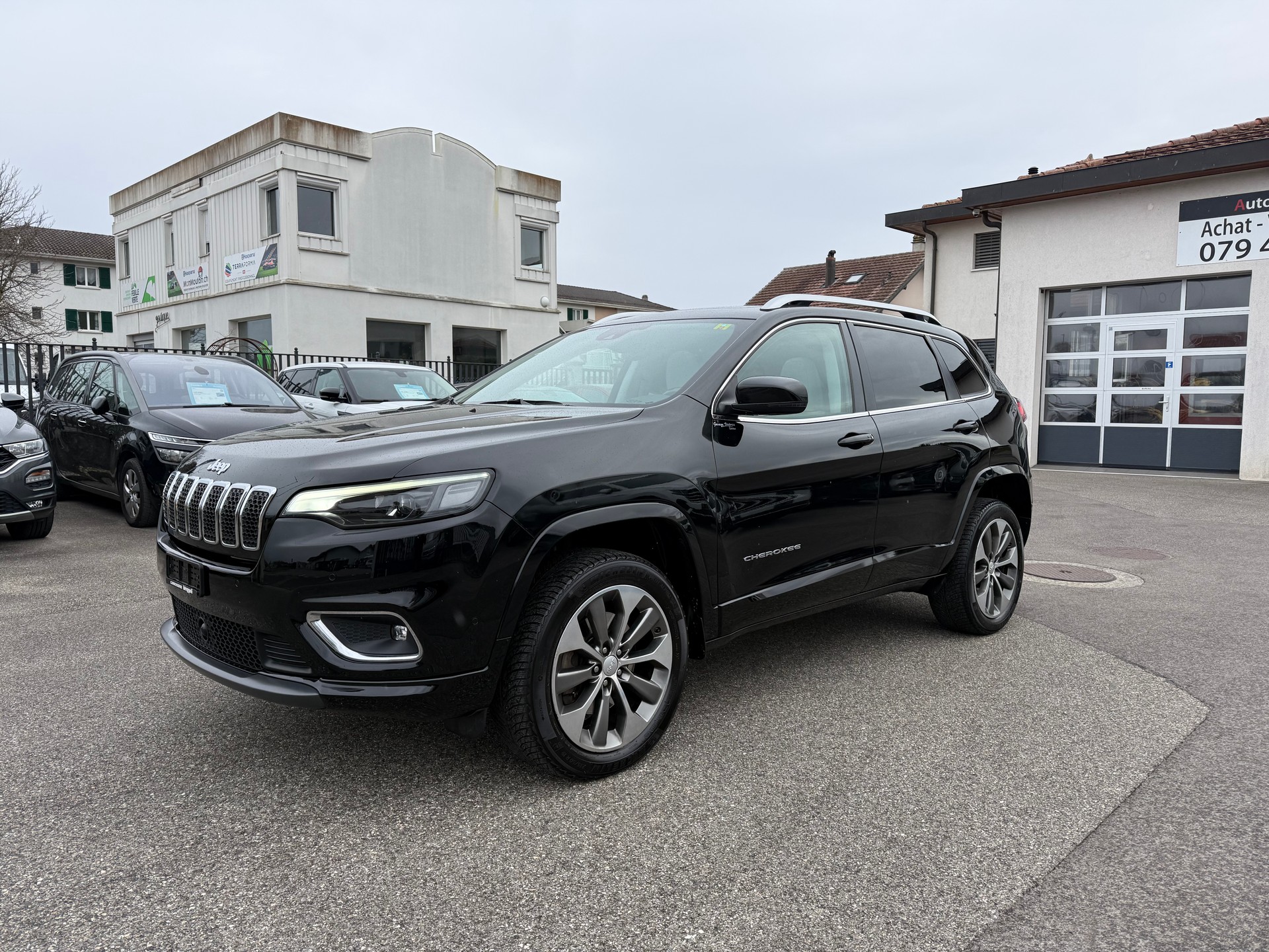 JEEP Cherokee 2.2MJ Overland AWD Drive I 9ATX-image-1