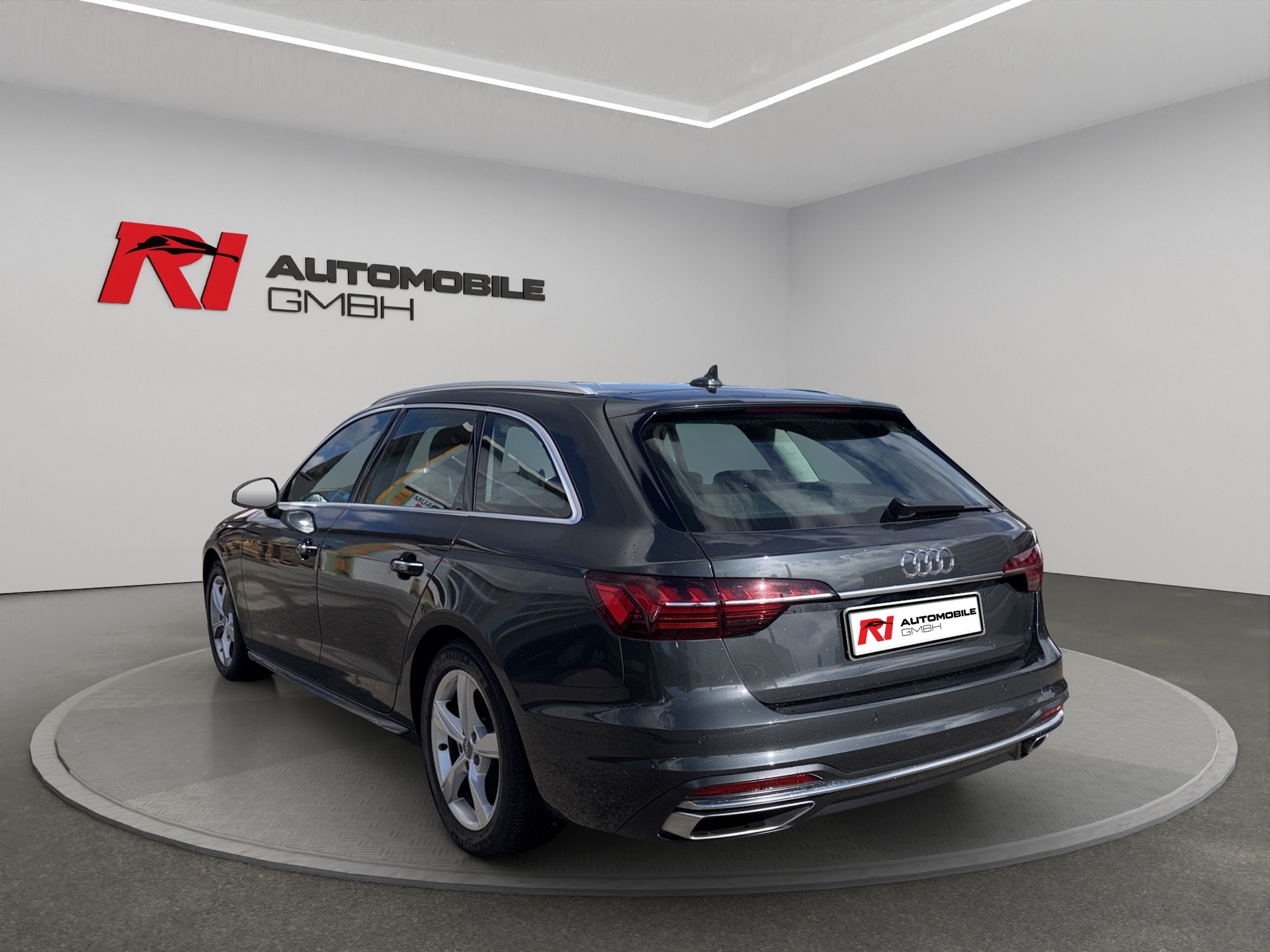 AUDI A4 Avant 40 TFSI advanced S-tronic-image-5