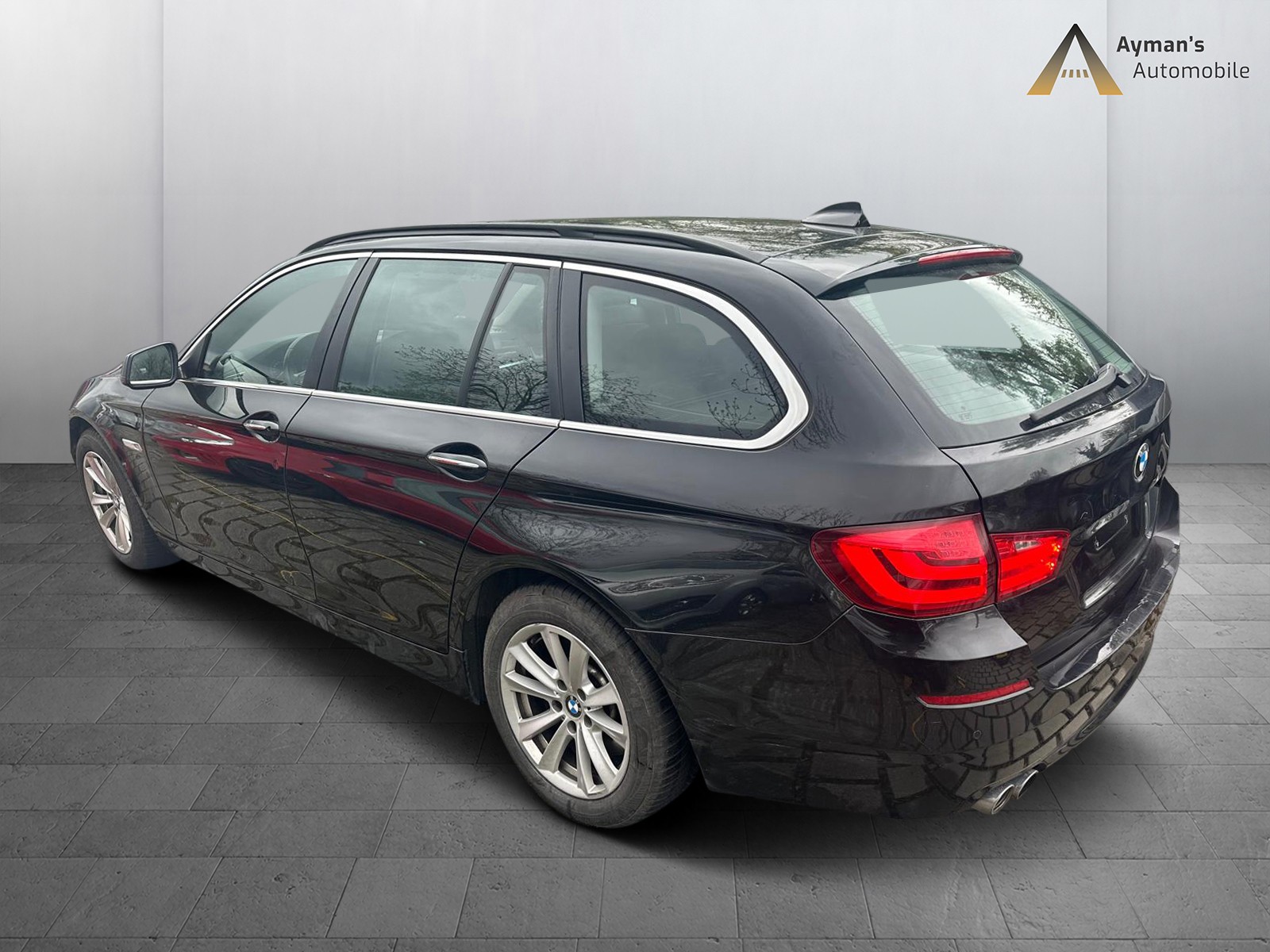 BMW 530d xDrive Touring Steptronic-image-2