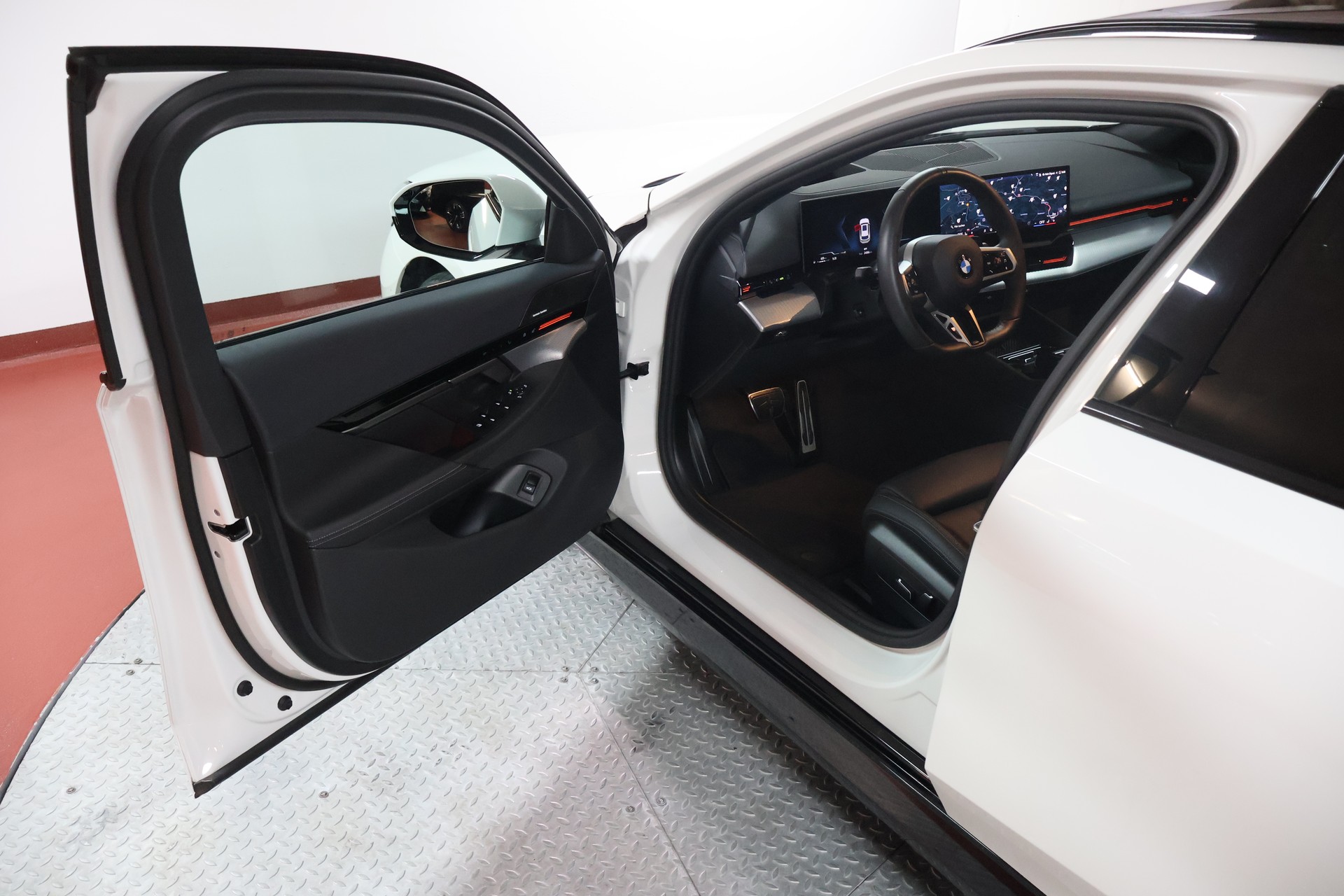 BMW 520d xDrive 48V Touring Steptronic-image-4
