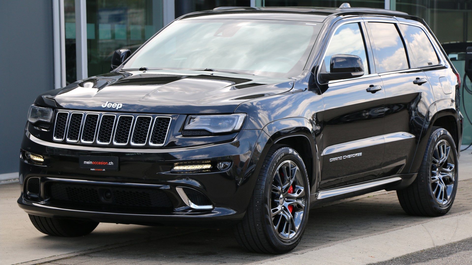JEEP GrandCherokee 6.4 SRT8-image-1