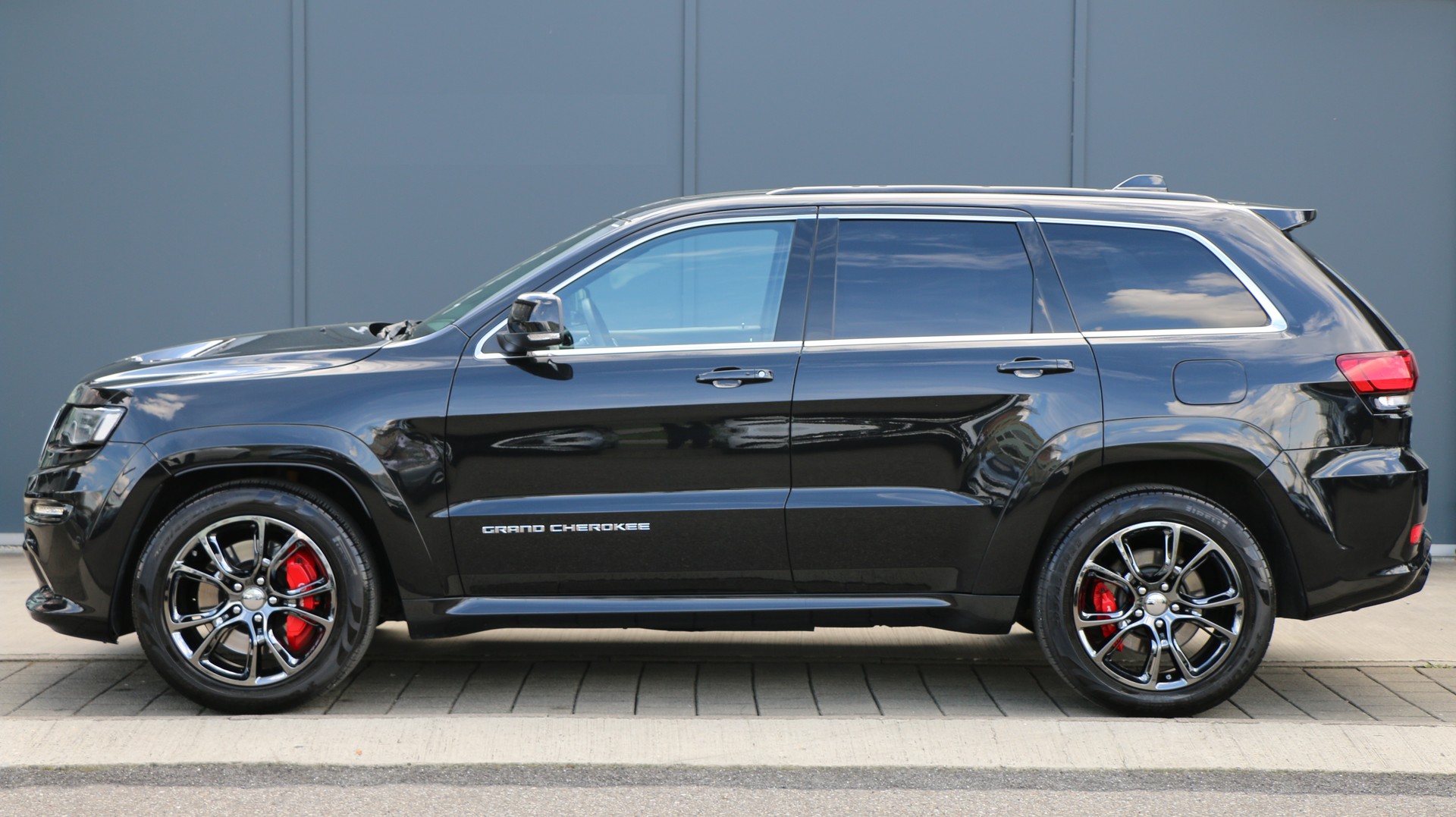 JEEP GrandCherokee 6.4 SRT8-image-2