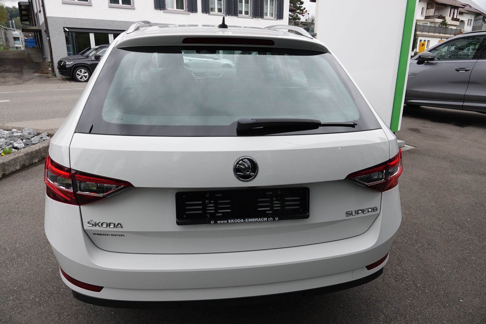 SKODA Superb Combi 1.8 TSI Style DSG-image-7