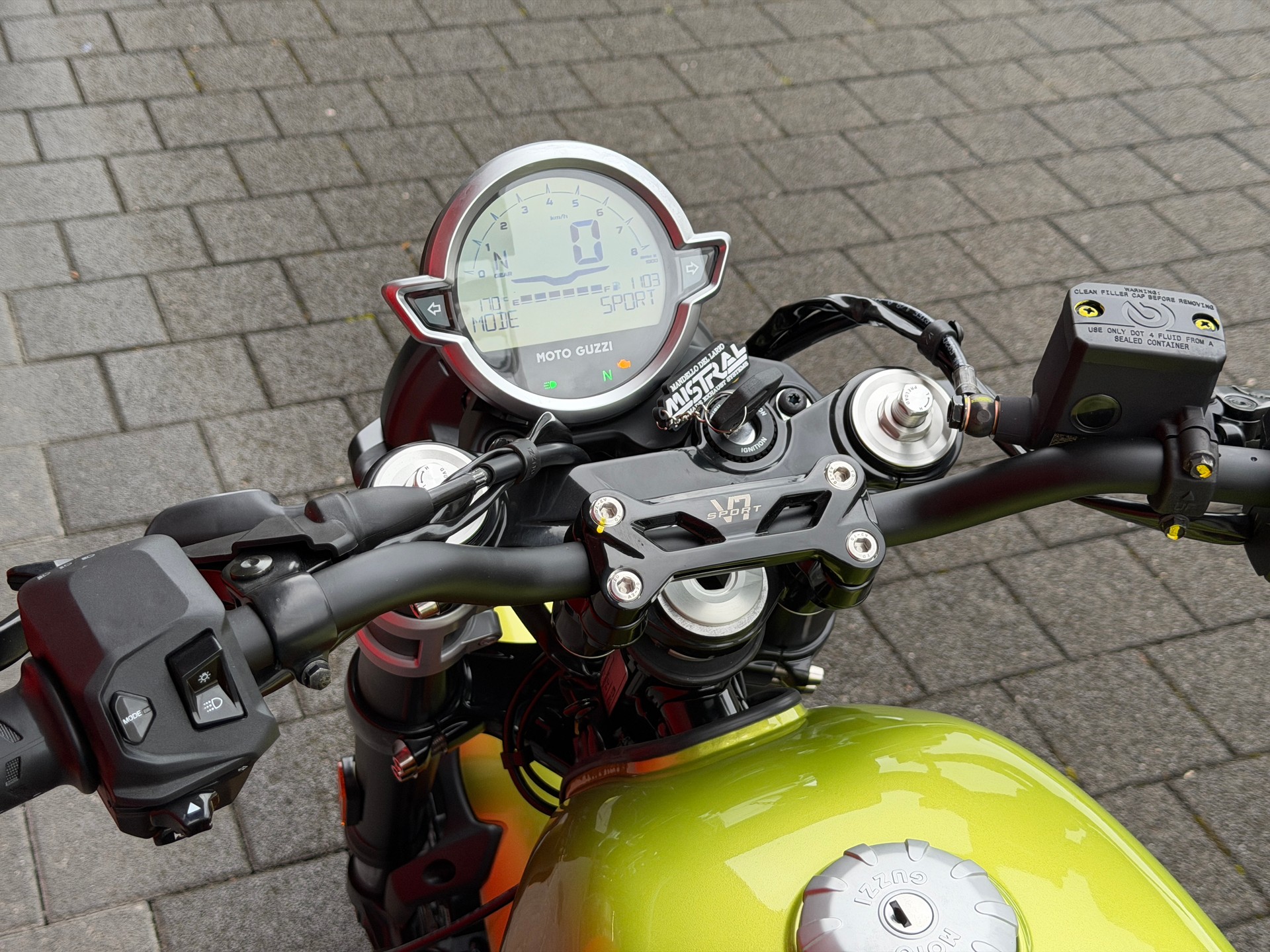 MOTO GUZZI V7 IV 850 Sport E5+ (35kW) '' MISTRAL''-image-9