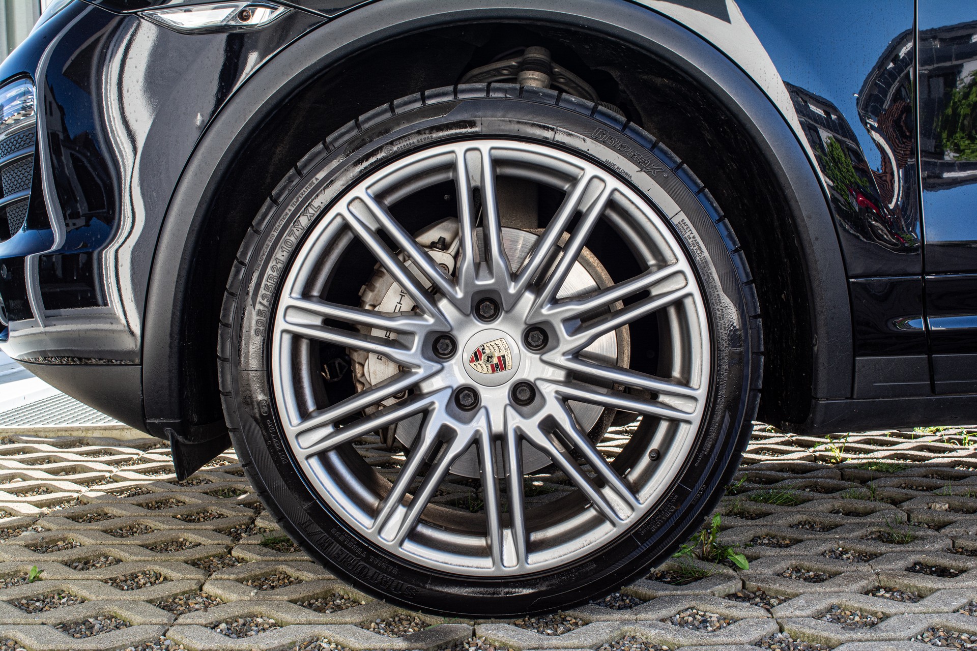 PORSCHE Cayenne S V8-image-14