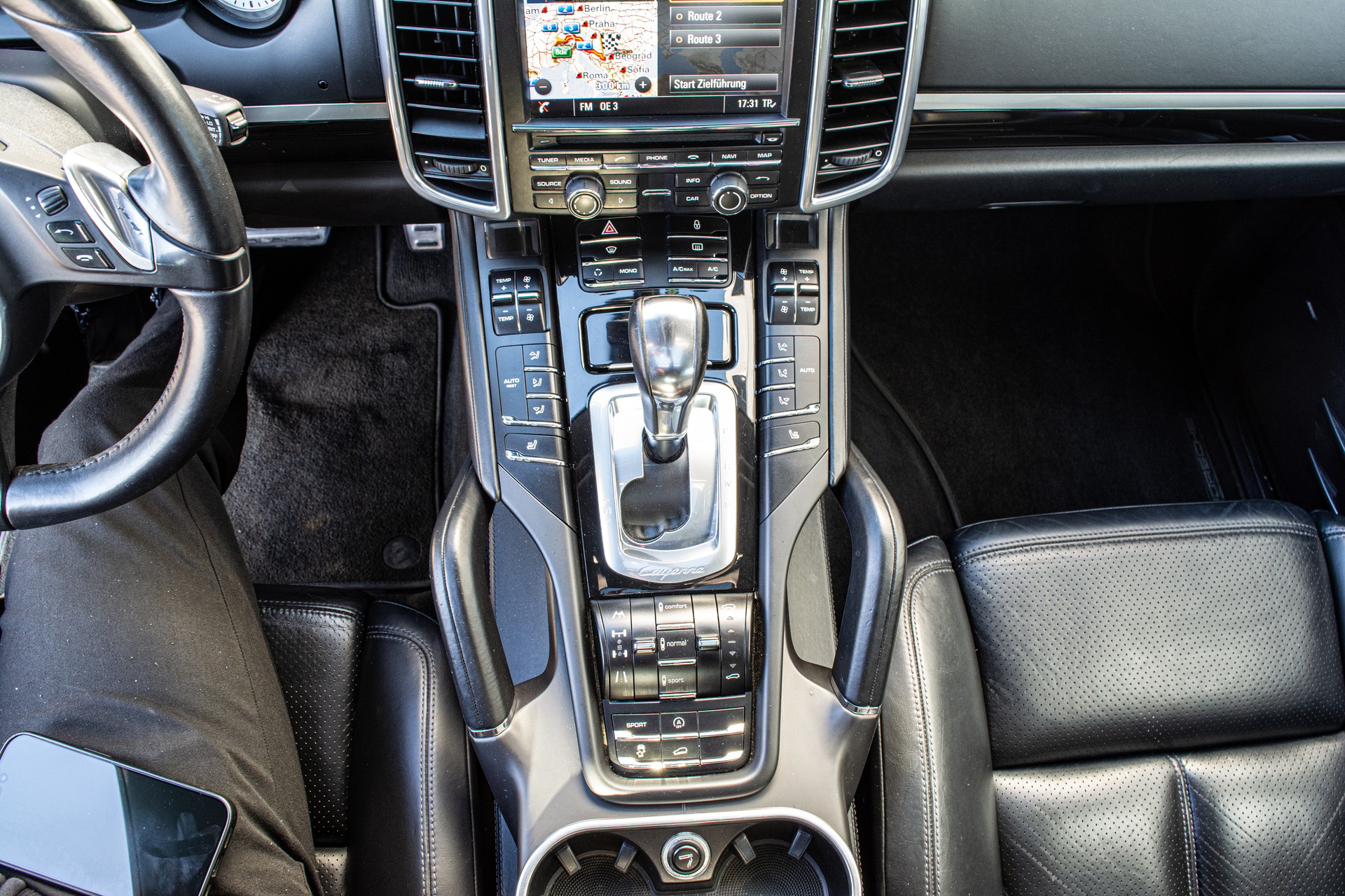 PORSCHE Cayenne S V8-image-11