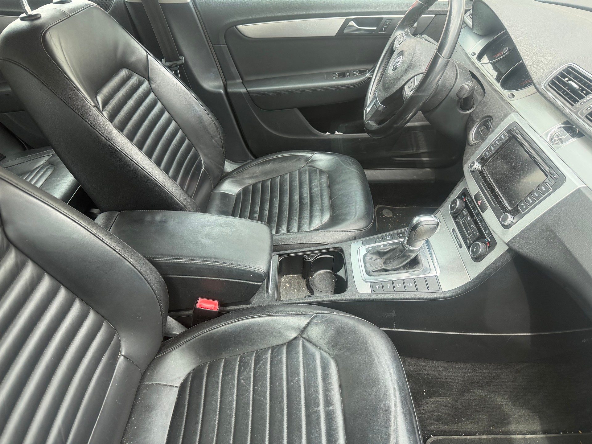VW Passat Variant 2.0 TDI BMT Highline DSG-image-1