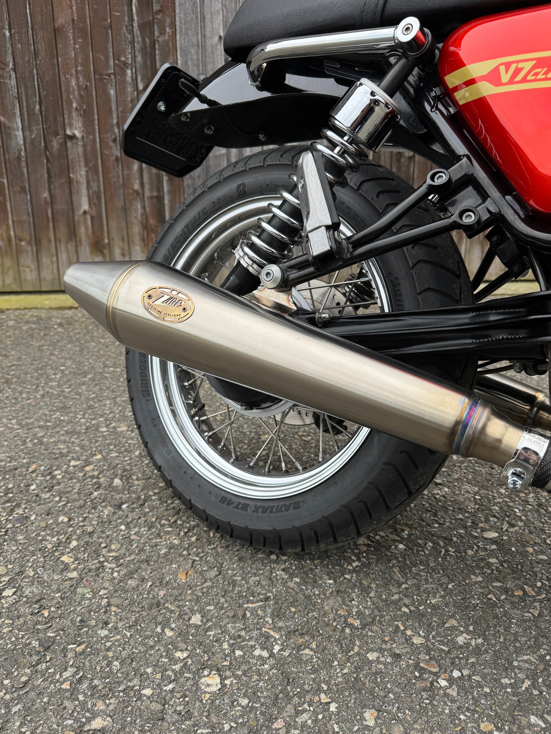 MOTO GUZZI V7 Classic-image-7